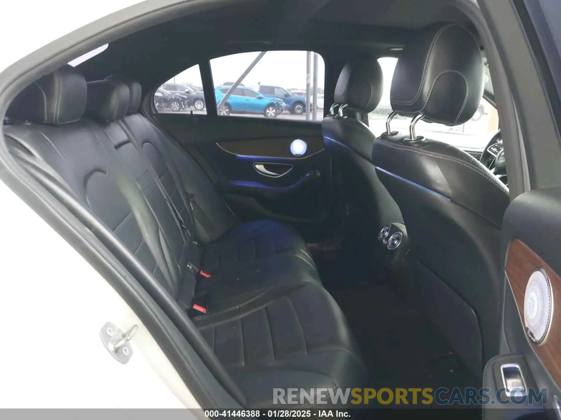 8 Photograph of a damaged car 55SWF8DB1KU313208 MERCEDES-BENZ C 300 2019