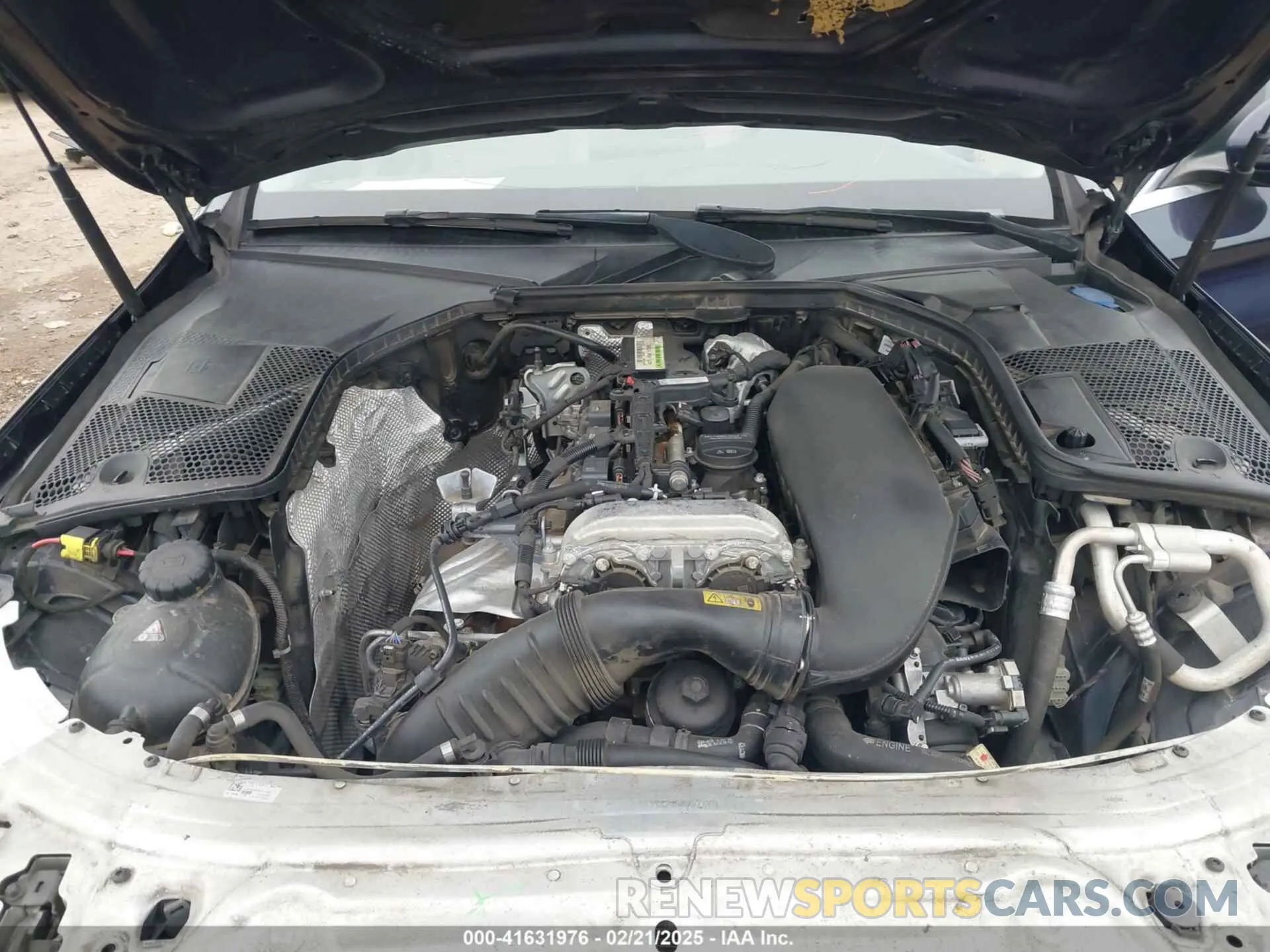 10 Photograph of a damaged car 55SWF8DB1KU318294 MERCEDES-BENZ C 300 2019