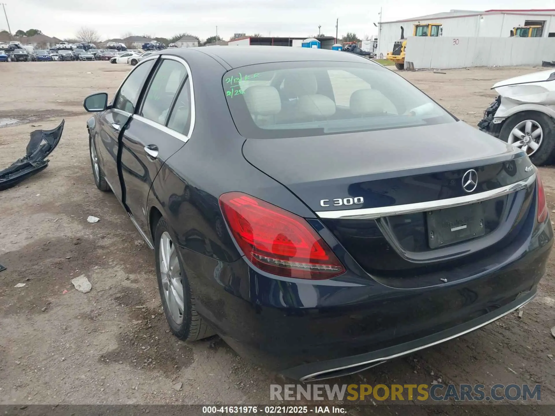 3 Photograph of a damaged car 55SWF8DB1KU318294 MERCEDES-BENZ C 300 2019