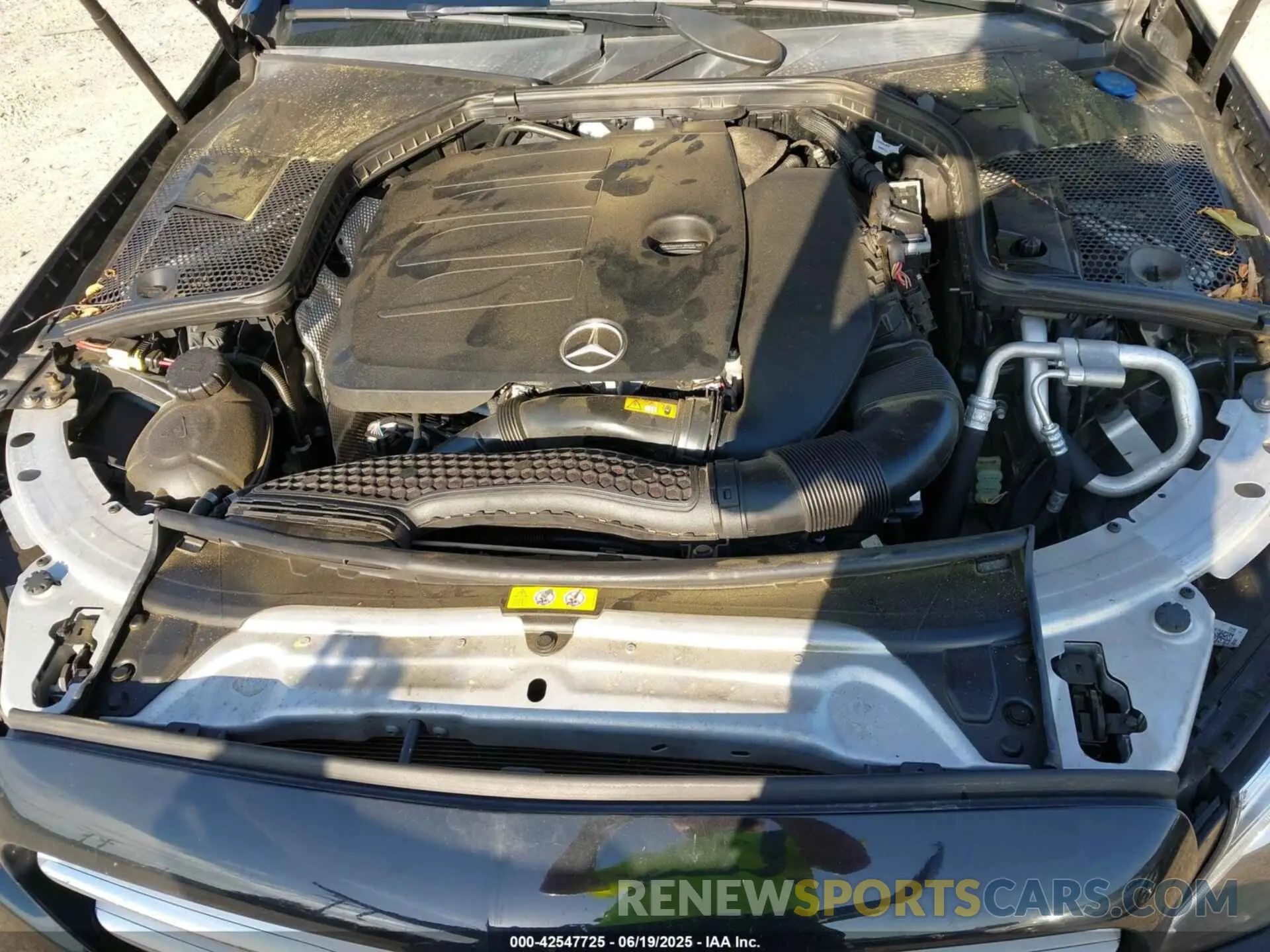 10 Photograph of a damaged car 55SWF8DB1KU318960 MERCEDES-BENZ C 300 2019