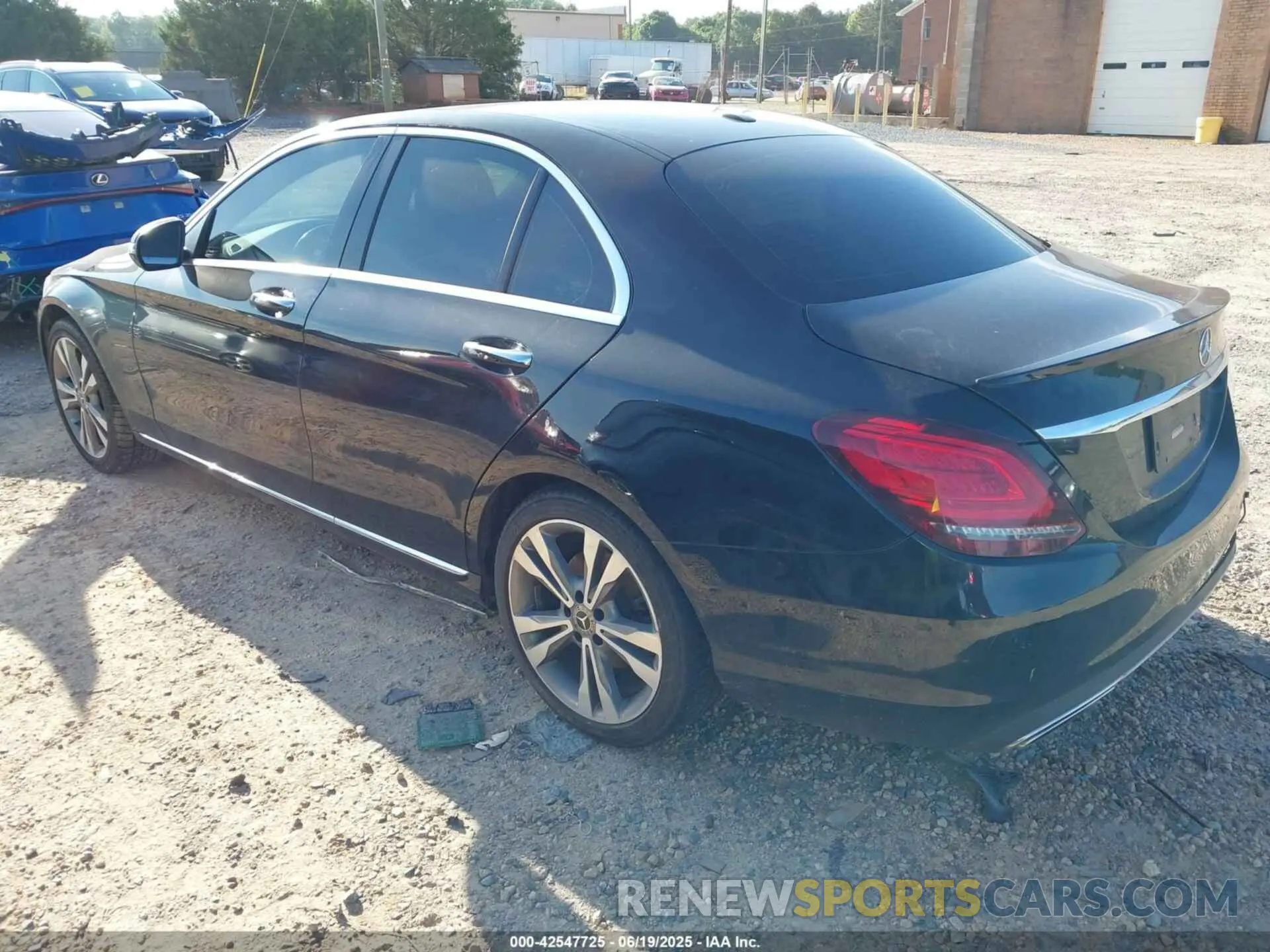 3 Photograph of a damaged car 55SWF8DB1KU318960 MERCEDES-BENZ C 300 2019
