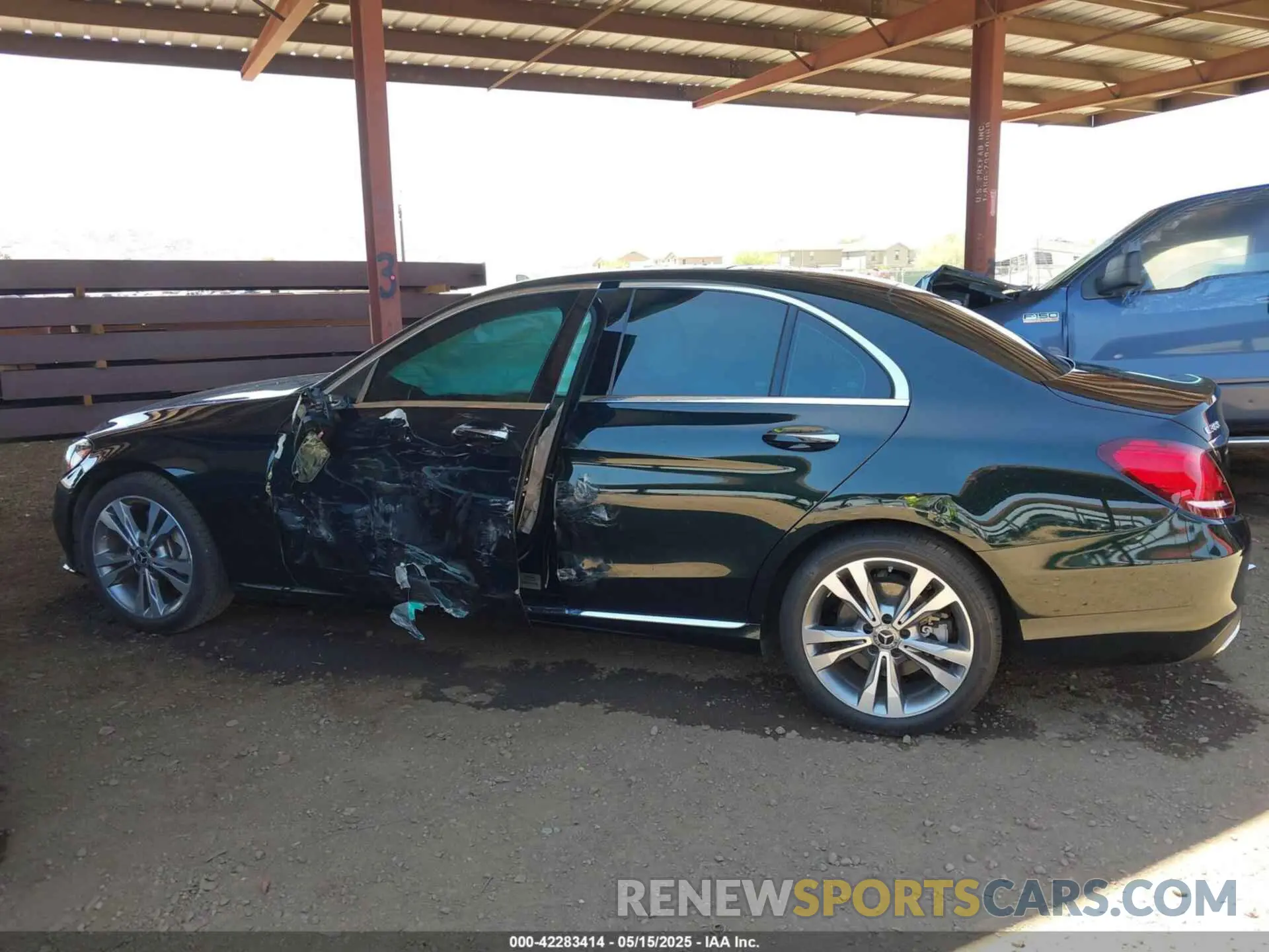 14 Photograph of a damaged car 55SWF8DB2KU297097 MERCEDES-BENZ C 300 2019