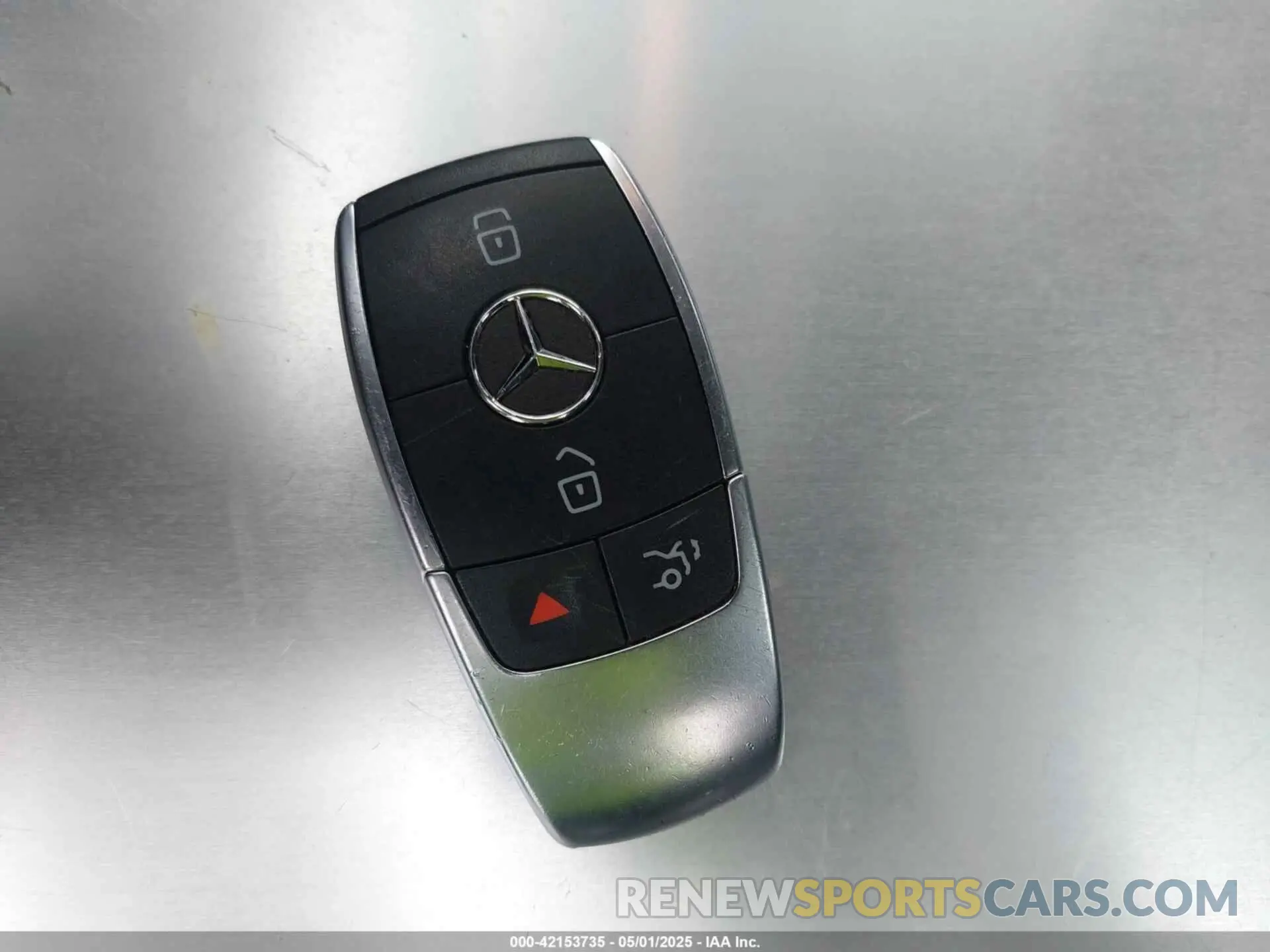 11 Photograph of a damaged car 55SWF8DB2KU298654 MERCEDES-BENZ C 300 2019