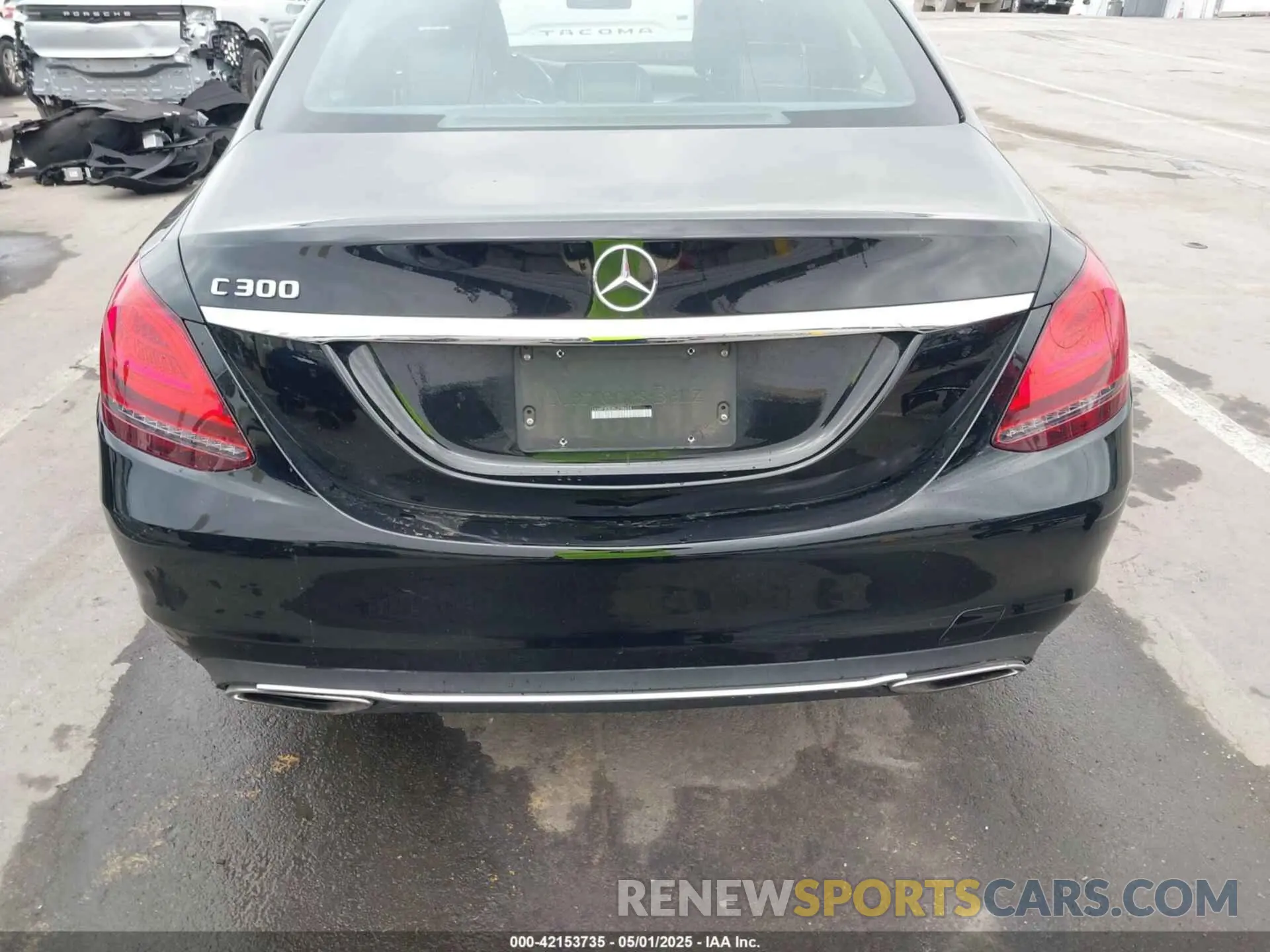 17 Photograph of a damaged car 55SWF8DB2KU298654 MERCEDES-BENZ C 300 2019