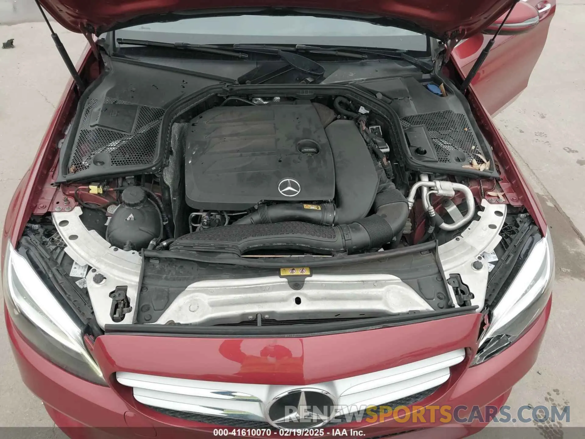 10 Photograph of a damaged car 55SWF8DB2KU311984 MERCEDES-BENZ C 300 2019