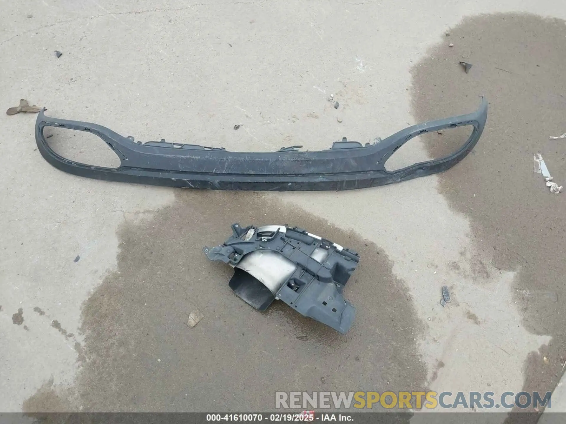 12 Photograph of a damaged car 55SWF8DB2KU311984 MERCEDES-BENZ C 300 2019