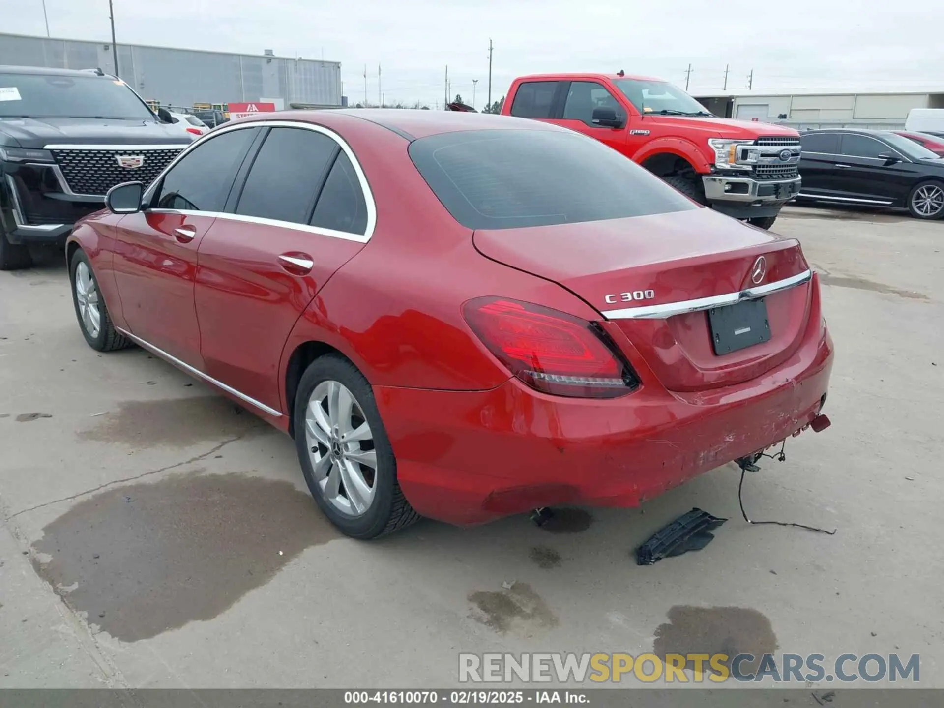 3 Photograph of a damaged car 55SWF8DB2KU311984 MERCEDES-BENZ C 300 2019