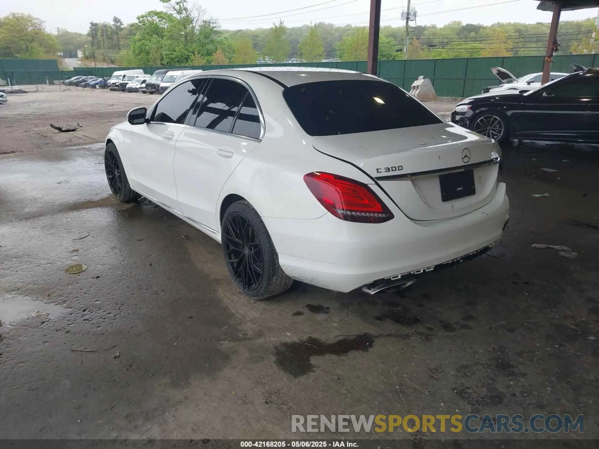 3 Photograph of a damaged car 55SWF8DB3KU293995 MERCEDES-BENZ C 300 2019