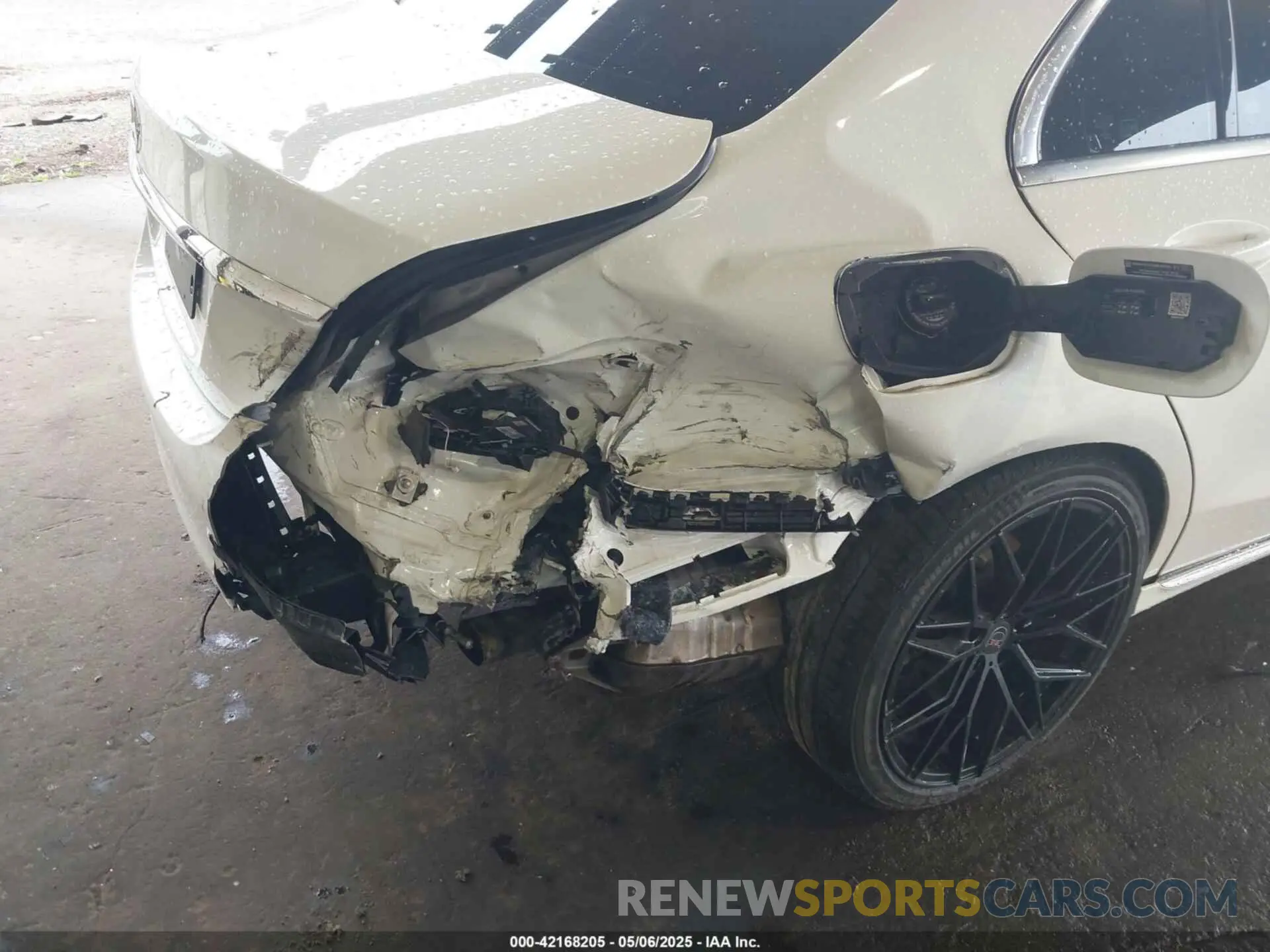 6 Photograph of a damaged car 55SWF8DB3KU293995 MERCEDES-BENZ C 300 2019