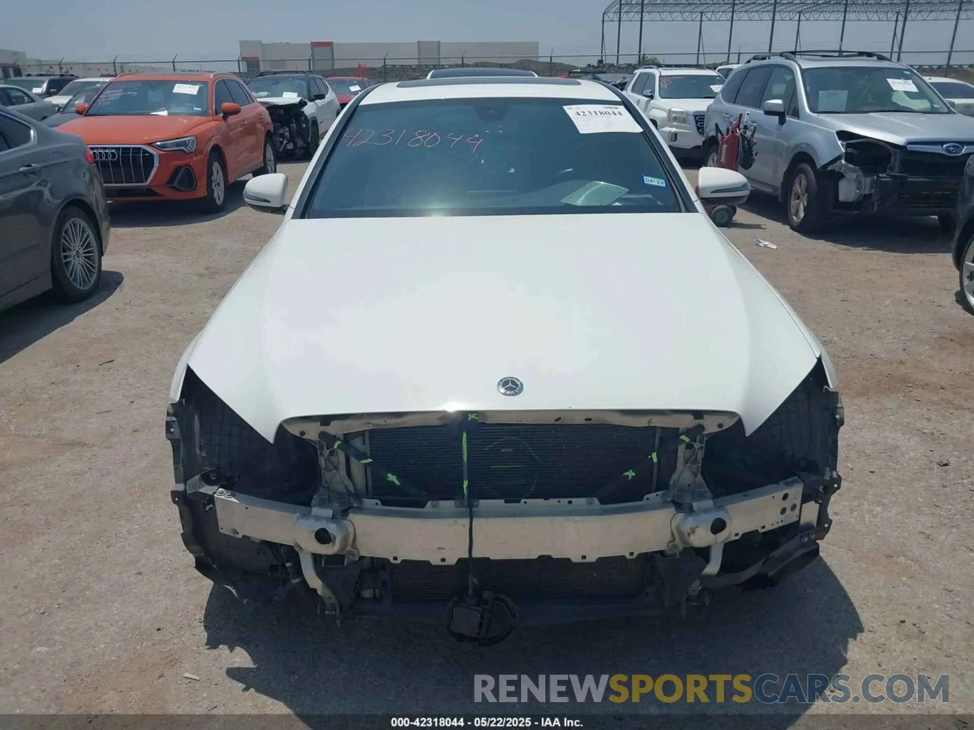 12 Photograph of a damaged car 55SWF8DB3KU304610 MERCEDES-BENZ C 300 2019