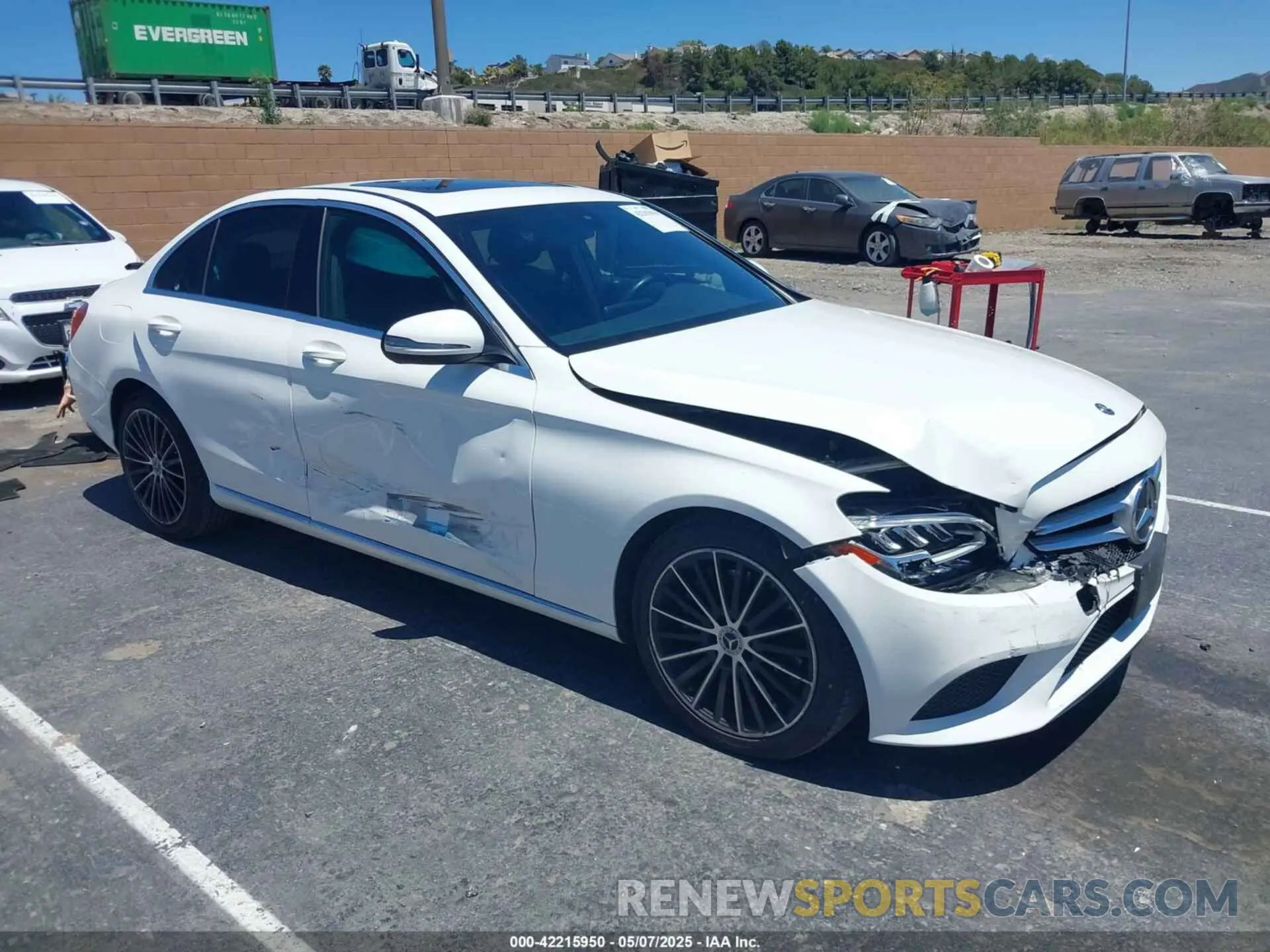 1 Photograph of a damaged car 55SWF8DB4KU294346 MERCEDES-BENZ C 300 2019