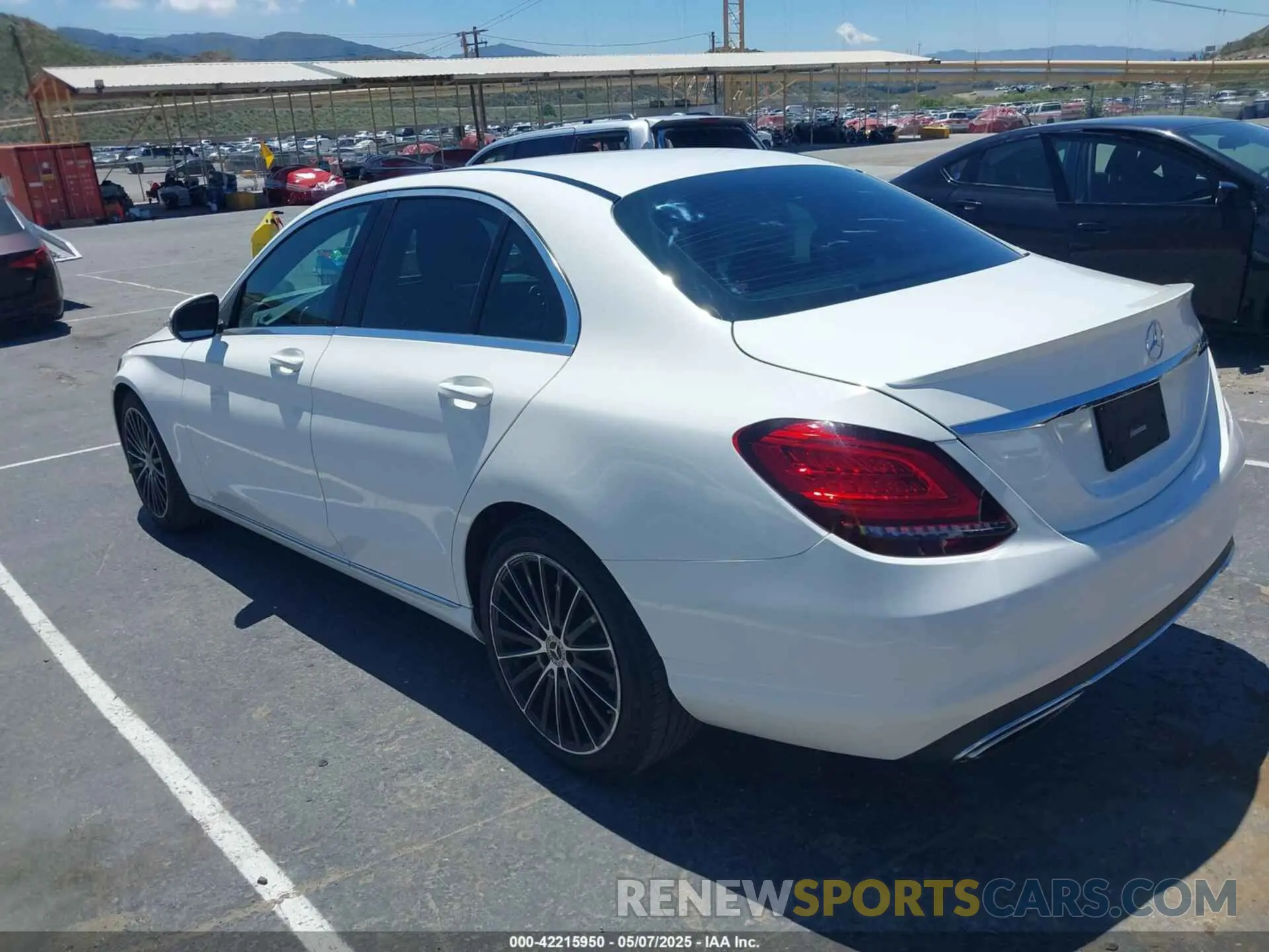 3 Photograph of a damaged car 55SWF8DB4KU294346 MERCEDES-BENZ C 300 2019