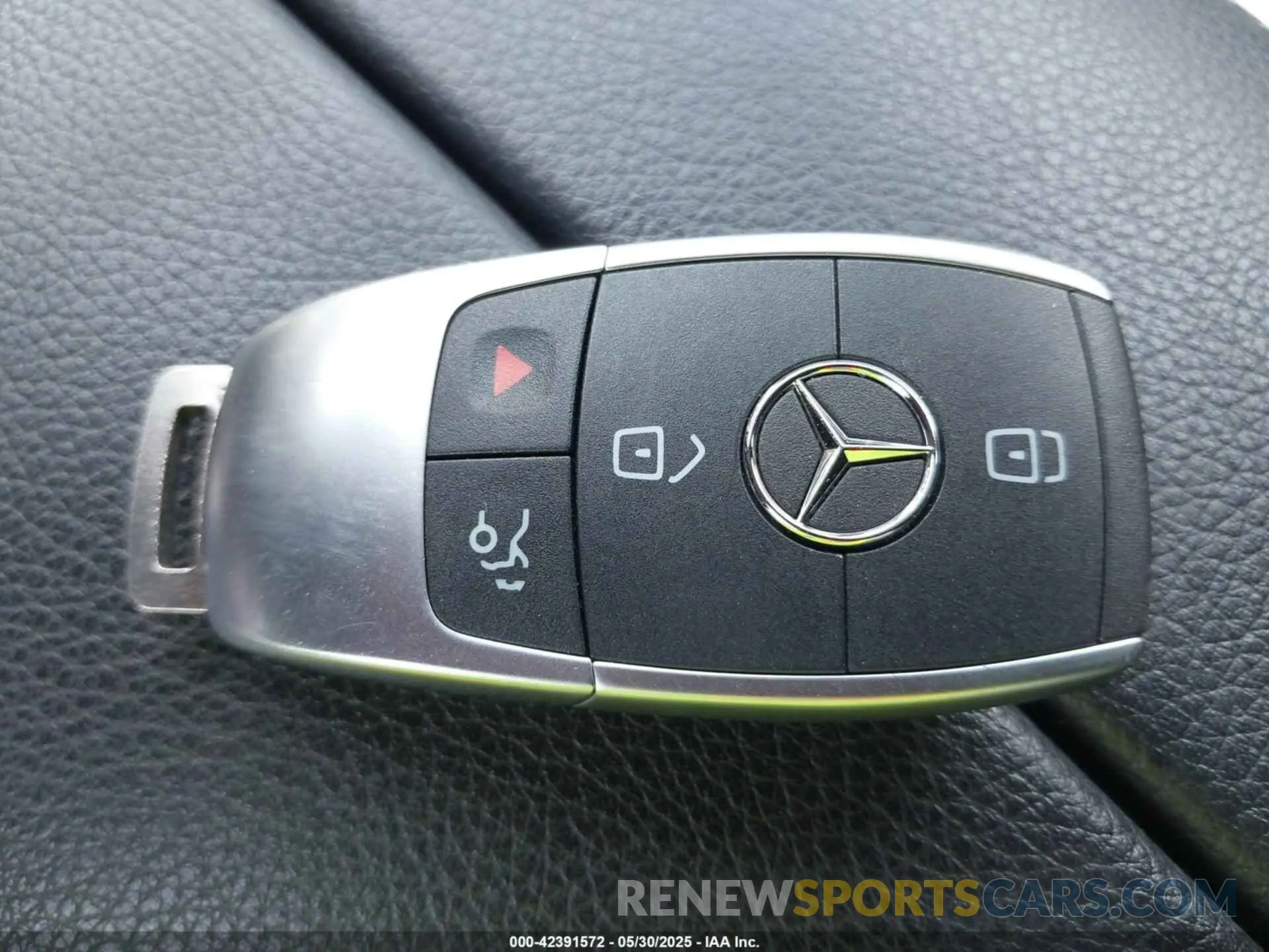11 Photograph of a damaged car 55SWF8DB4KU309251 MERCEDES-BENZ C 300 2019