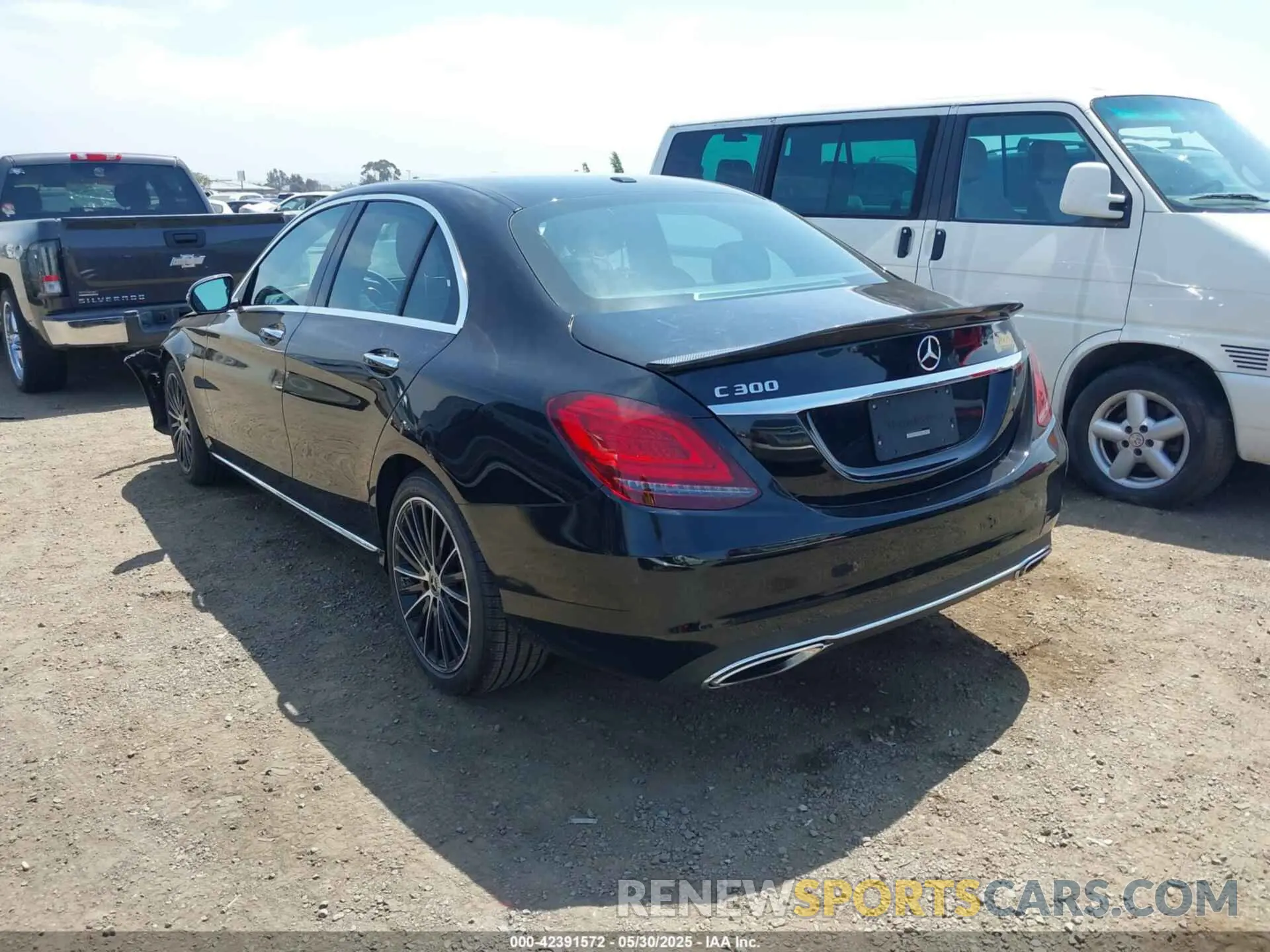 3 Photograph of a damaged car 55SWF8DB4KU309251 MERCEDES-BENZ C 300 2019