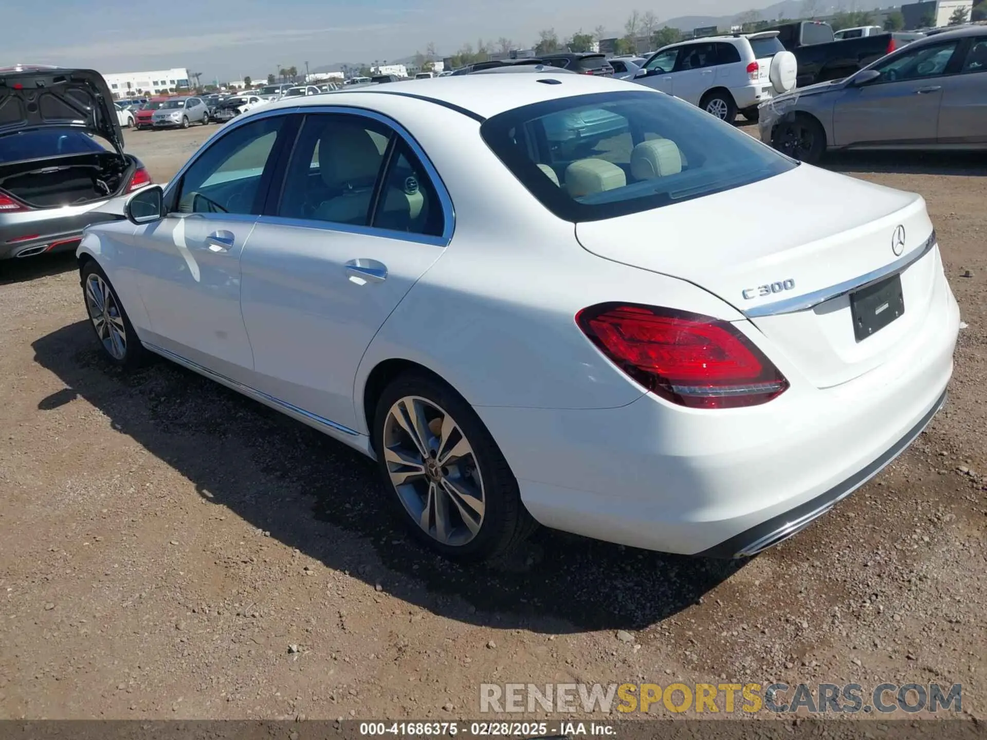 3 Photograph of a damaged car 55SWF8DB4KU312604 MERCEDES-BENZ C 300 2019