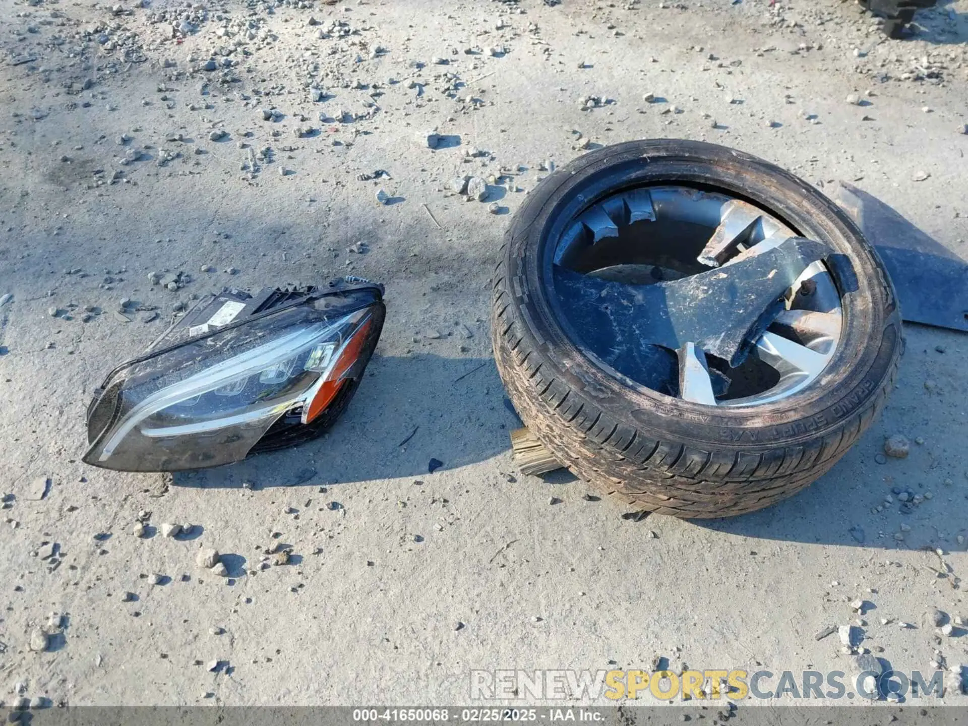 12 Photograph of a damaged car 55SWF8DB5KU311316 MERCEDES-BENZ C 300 2019
