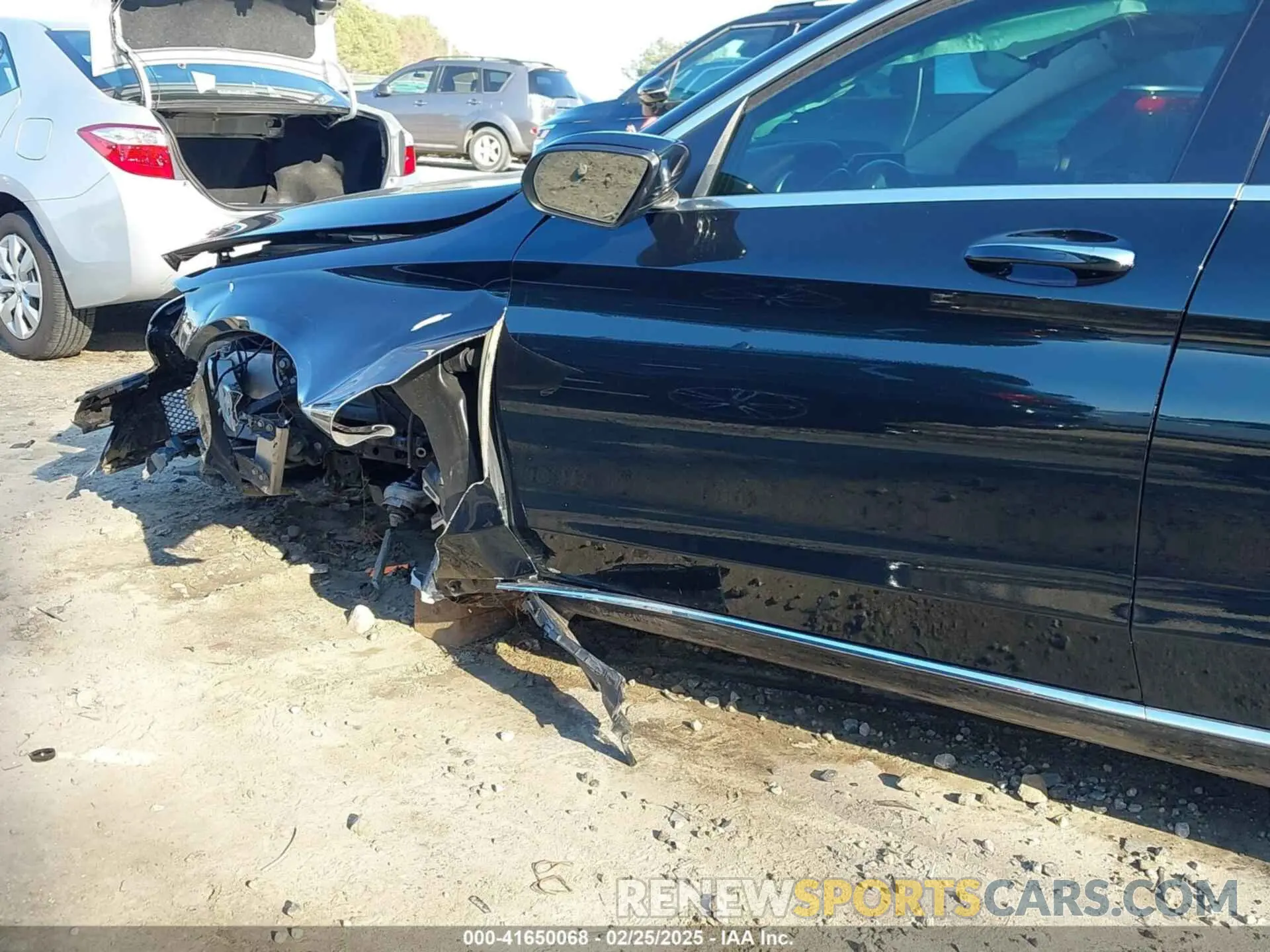 18 Photograph of a damaged car 55SWF8DB5KU311316 MERCEDES-BENZ C 300 2019