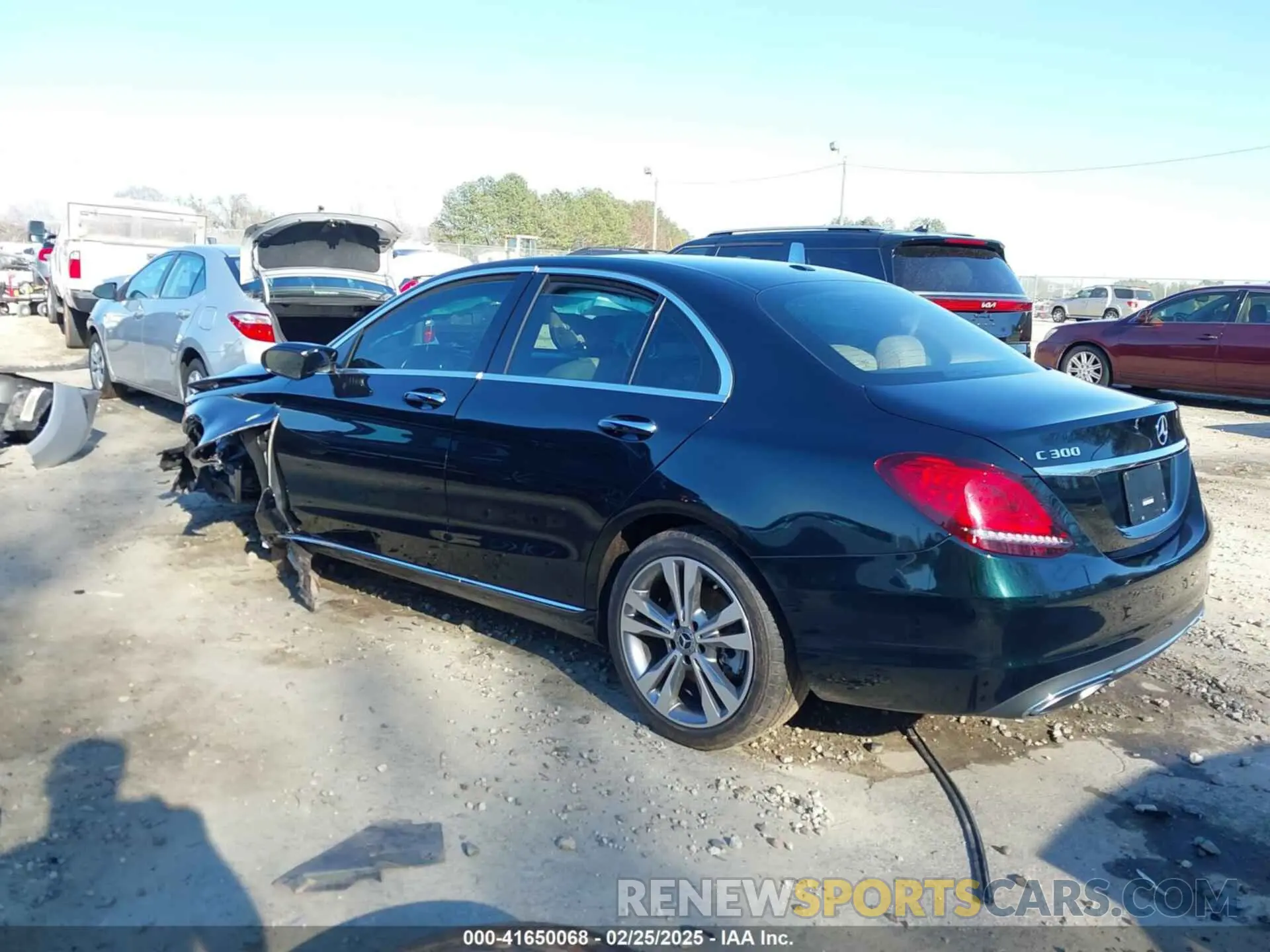 3 Photograph of a damaged car 55SWF8DB5KU311316 MERCEDES-BENZ C 300 2019