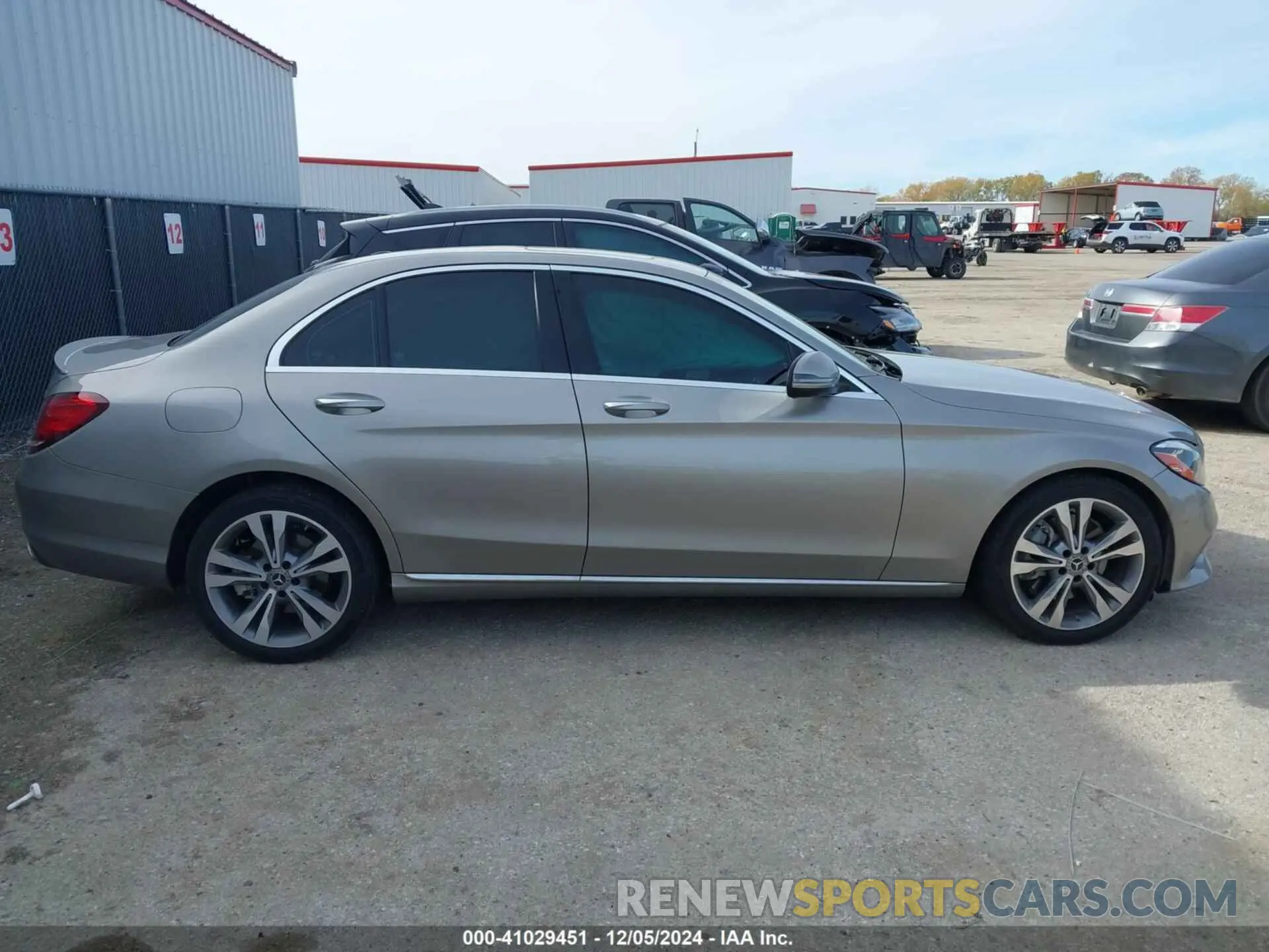 13 Photograph of a damaged car 55SWF8DB5KU313972 MERCEDES-BENZ C 300 2019
