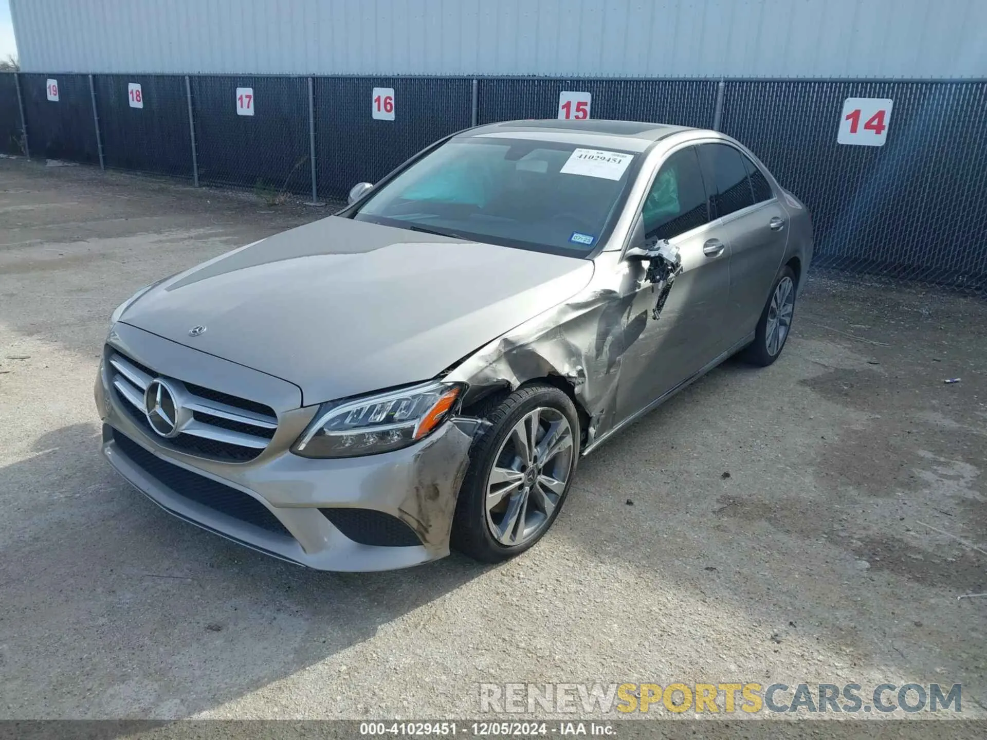 2 Photograph of a damaged car 55SWF8DB5KU313972 MERCEDES-BENZ C 300 2019