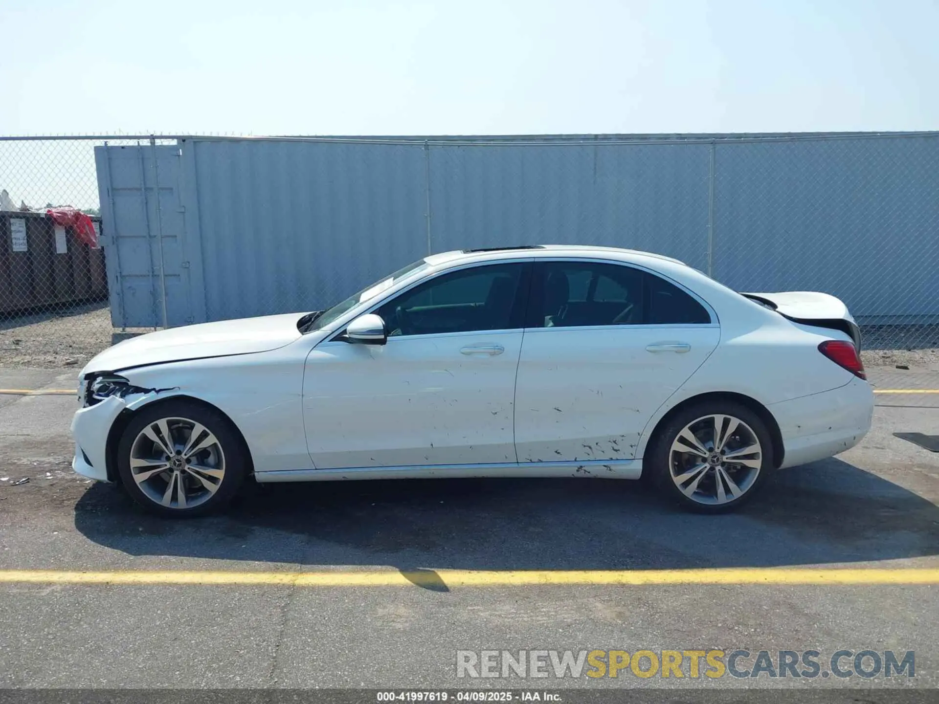 14 Photograph of a damaged car 55SWF8DB5KU320503 MERCEDES-BENZ C 300 2019