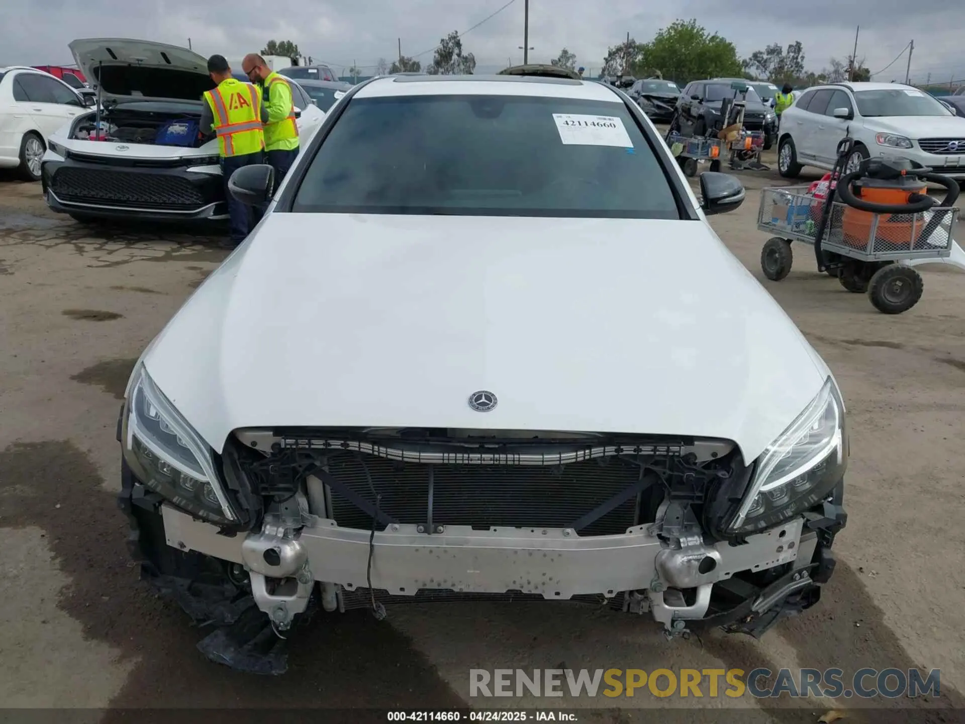 13 Photograph of a damaged car 55SWF8DB6KU315584 MERCEDES-BENZ C 300 2019