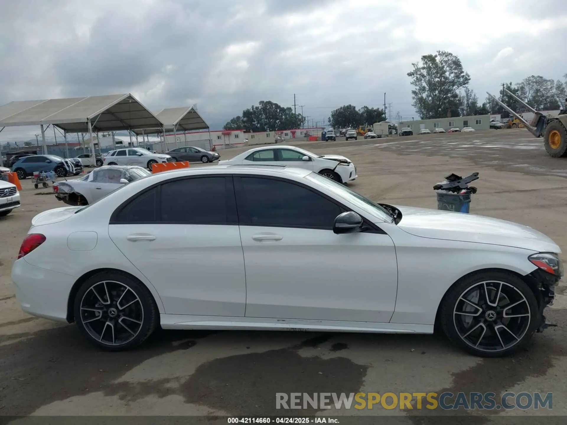 14 Photograph of a damaged car 55SWF8DB6KU315584 MERCEDES-BENZ C 300 2019