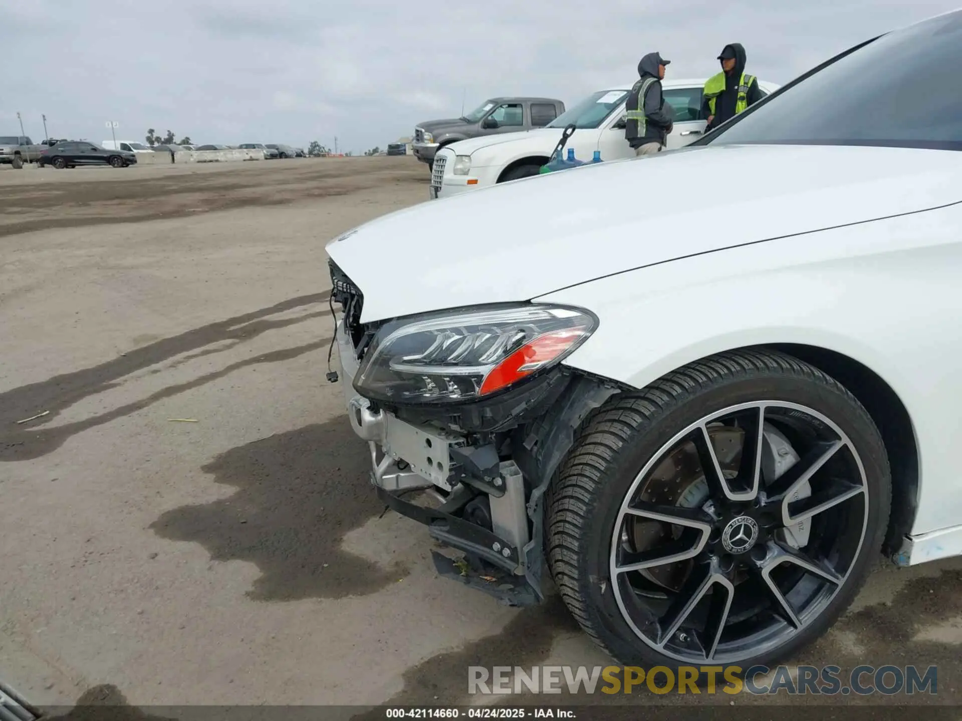 6 Photograph of a damaged car 55SWF8DB6KU315584 MERCEDES-BENZ C 300 2019