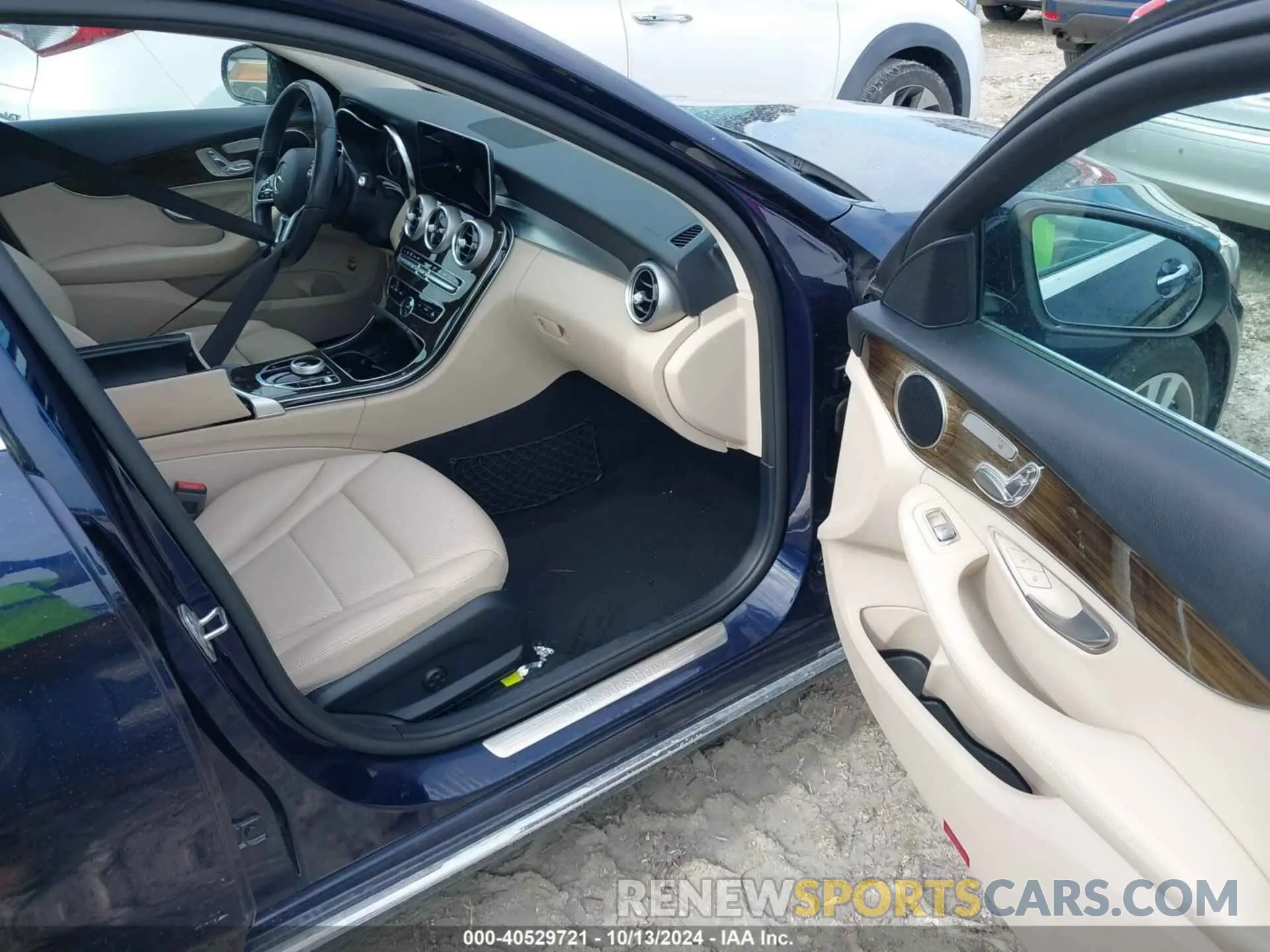 5 Photograph of a damaged car 55SWF8DB7KU284944 MERCEDES-BENZ C 300 2019