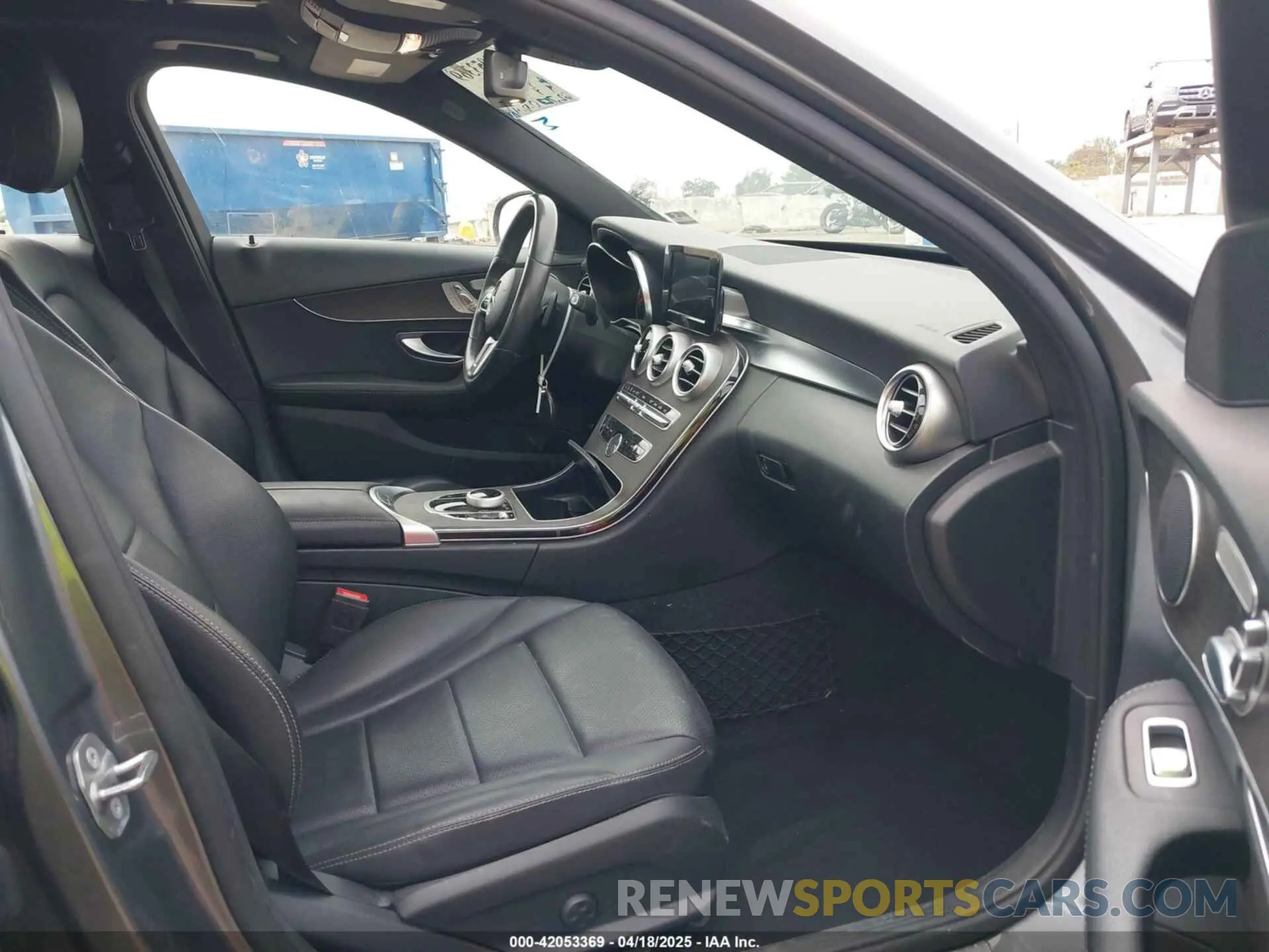 5 Photograph of a damaged car 55SWF8DB7KU312371 MERCEDES-BENZ C 300 2019