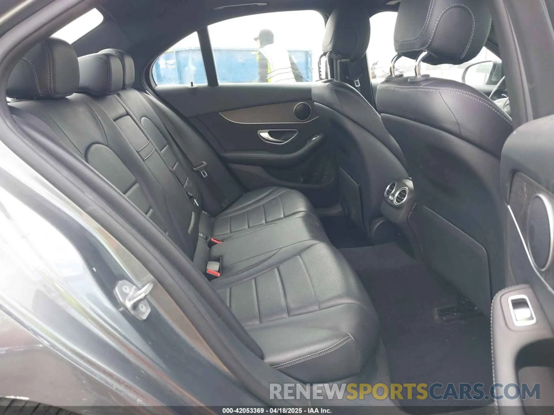 8 Photograph of a damaged car 55SWF8DB7KU312371 MERCEDES-BENZ C 300 2019