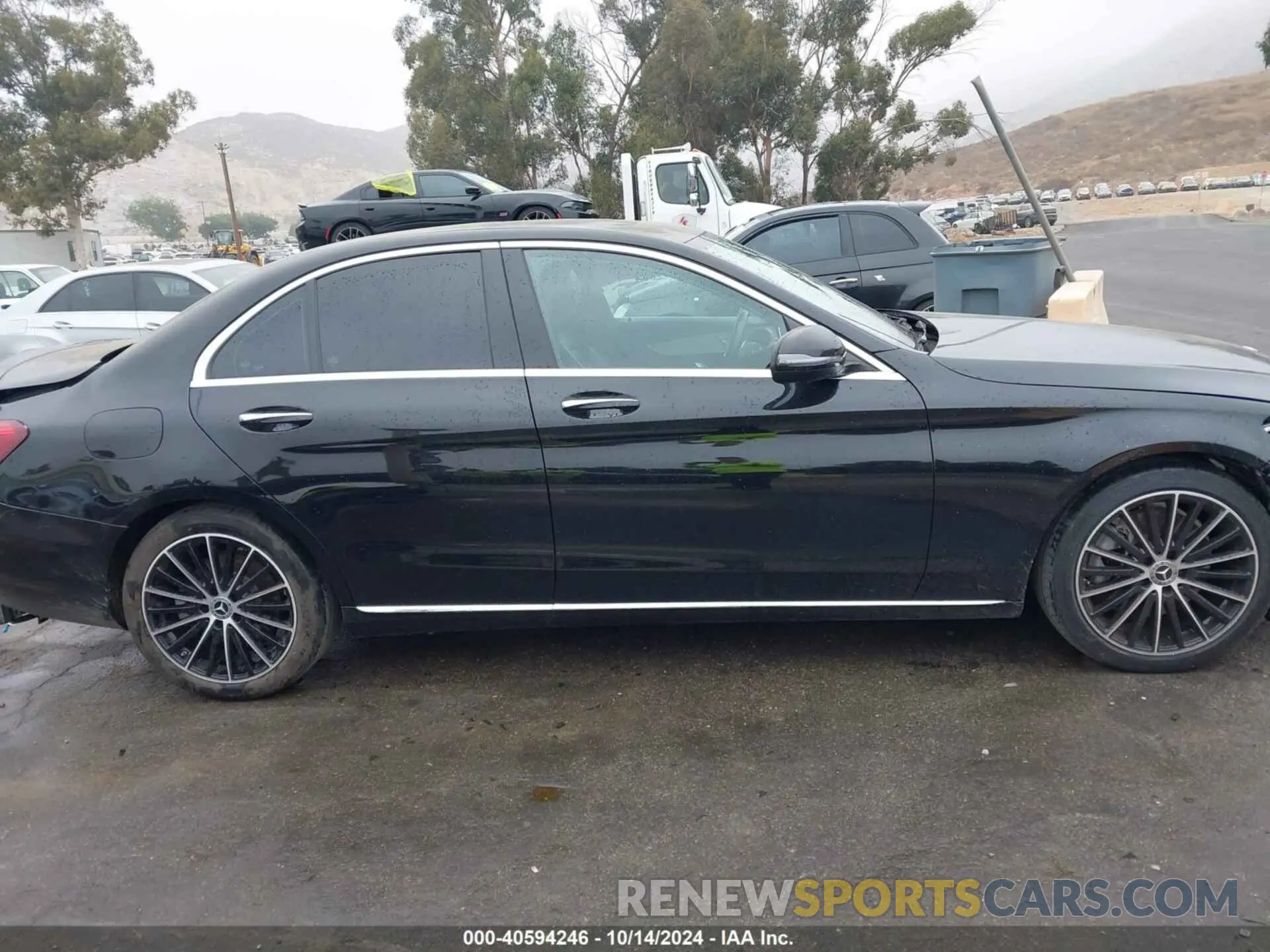 13 Photograph of a damaged car 55SWF8DB8KU296567 MERCEDES-BENZ C 300 2019