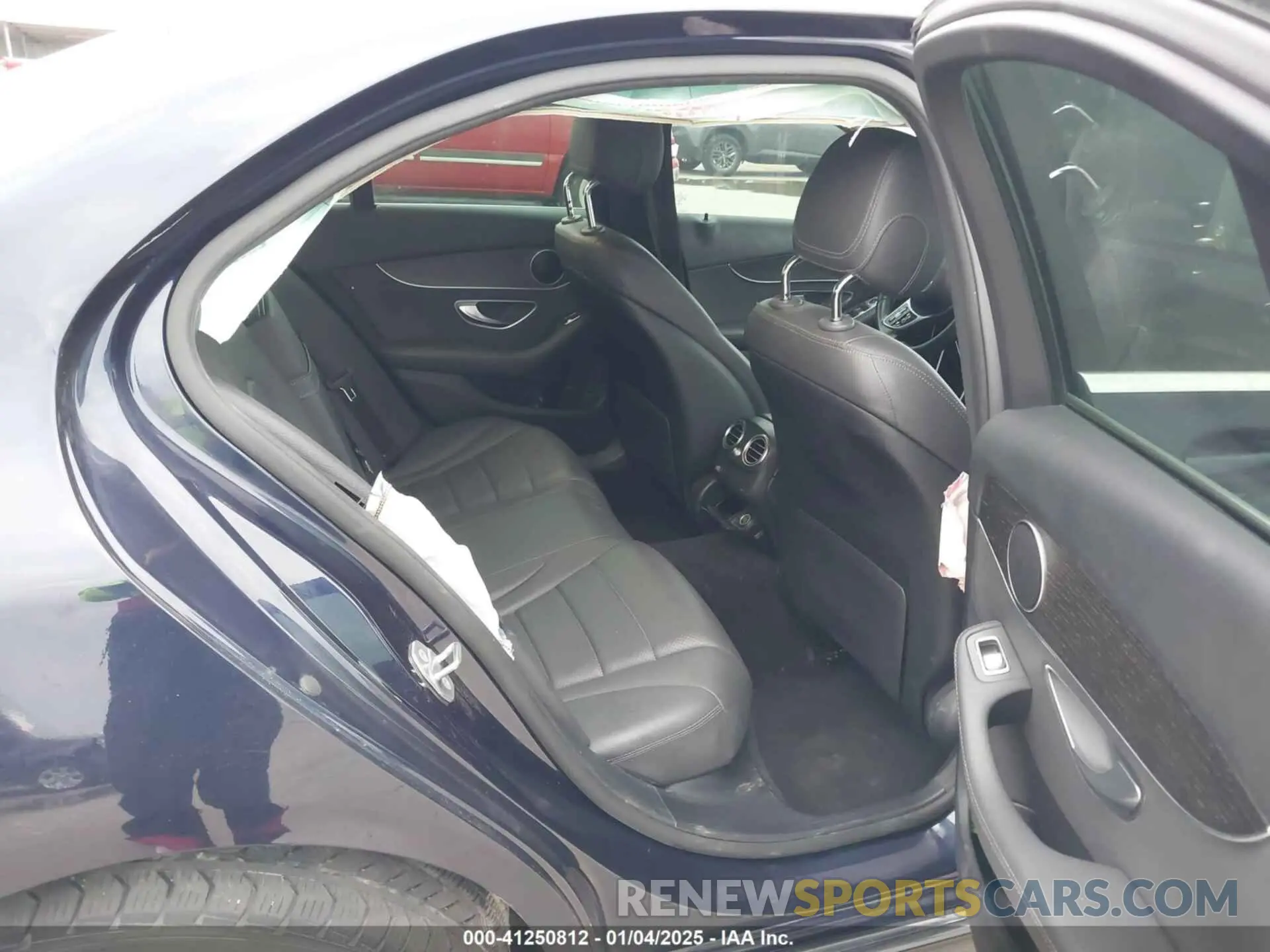 8 Photograph of a damaged car 55SWF8DB8KU299565 MERCEDES-BENZ C 300 2019