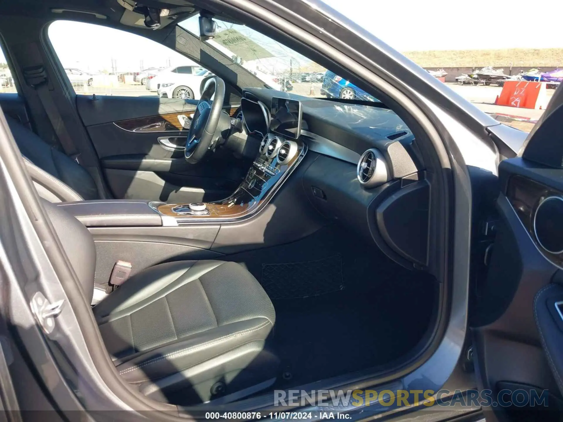 5 Photograph of a damaged car 55SWF8DB8KU300343 MERCEDES-BENZ C 300 2019