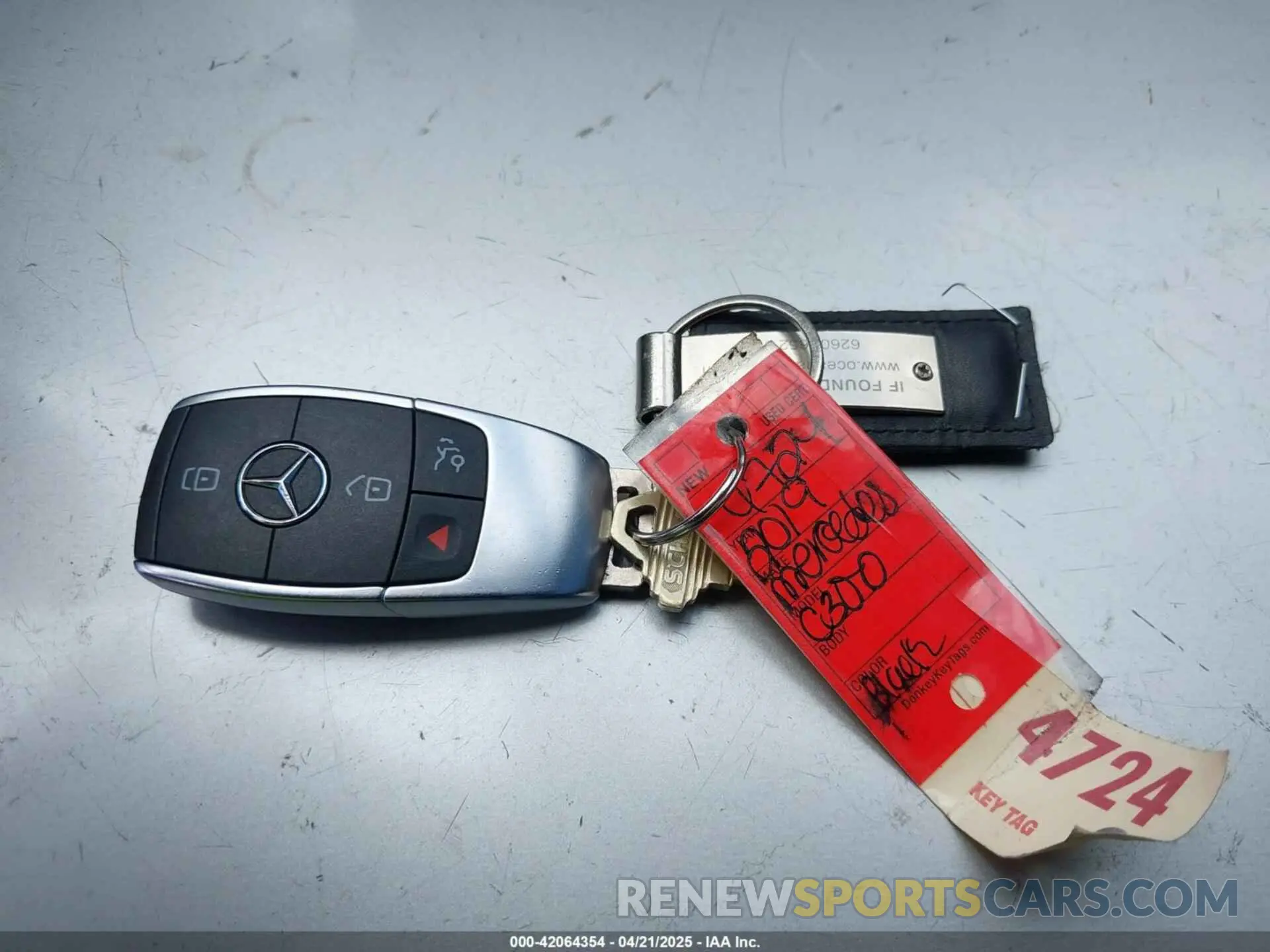 11 Photograph of a damaged car 55SWF8DB8KU308099 MERCEDES-BENZ C 300 2019
