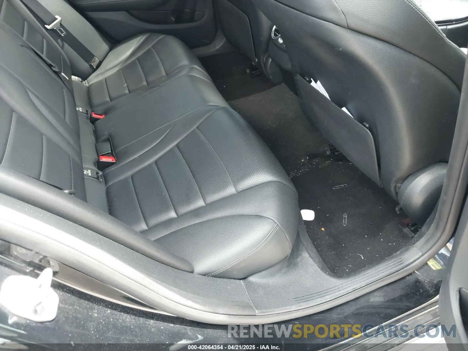 8 Photograph of a damaged car 55SWF8DB8KU308099 MERCEDES-BENZ C 300 2019