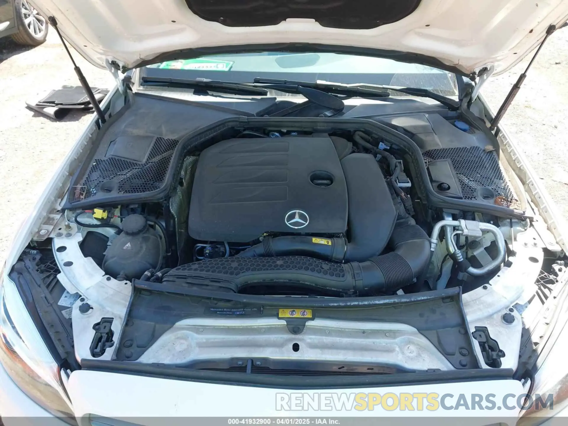 10 Photograph of a damaged car 55SWF8DB8KU310676 MERCEDES-BENZ C 300 2019