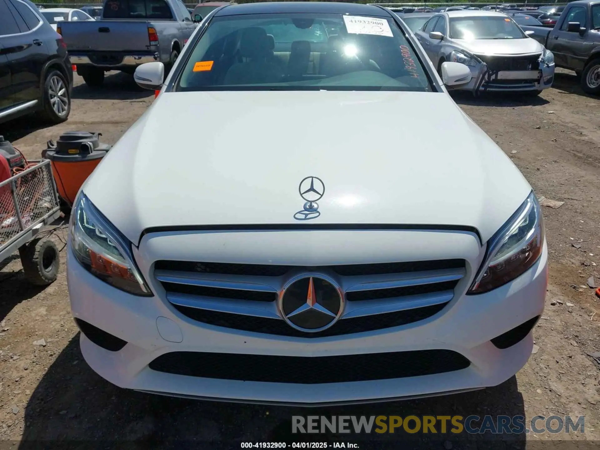 12 Photograph of a damaged car 55SWF8DB8KU310676 MERCEDES-BENZ C 300 2019