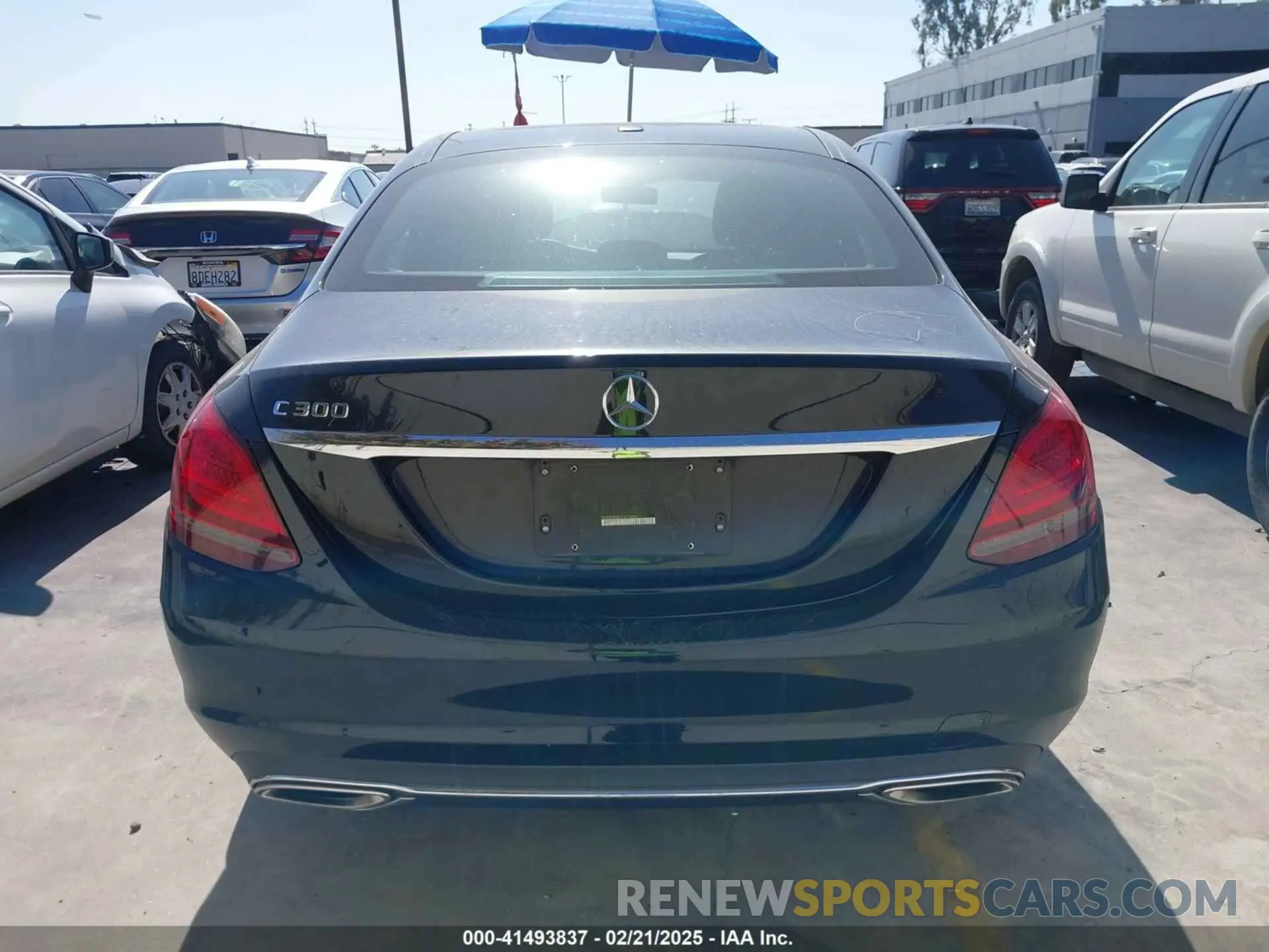 16 Photograph of a damaged car 55SWF8DB9KU316356 MERCEDES-BENZ C 300 2019