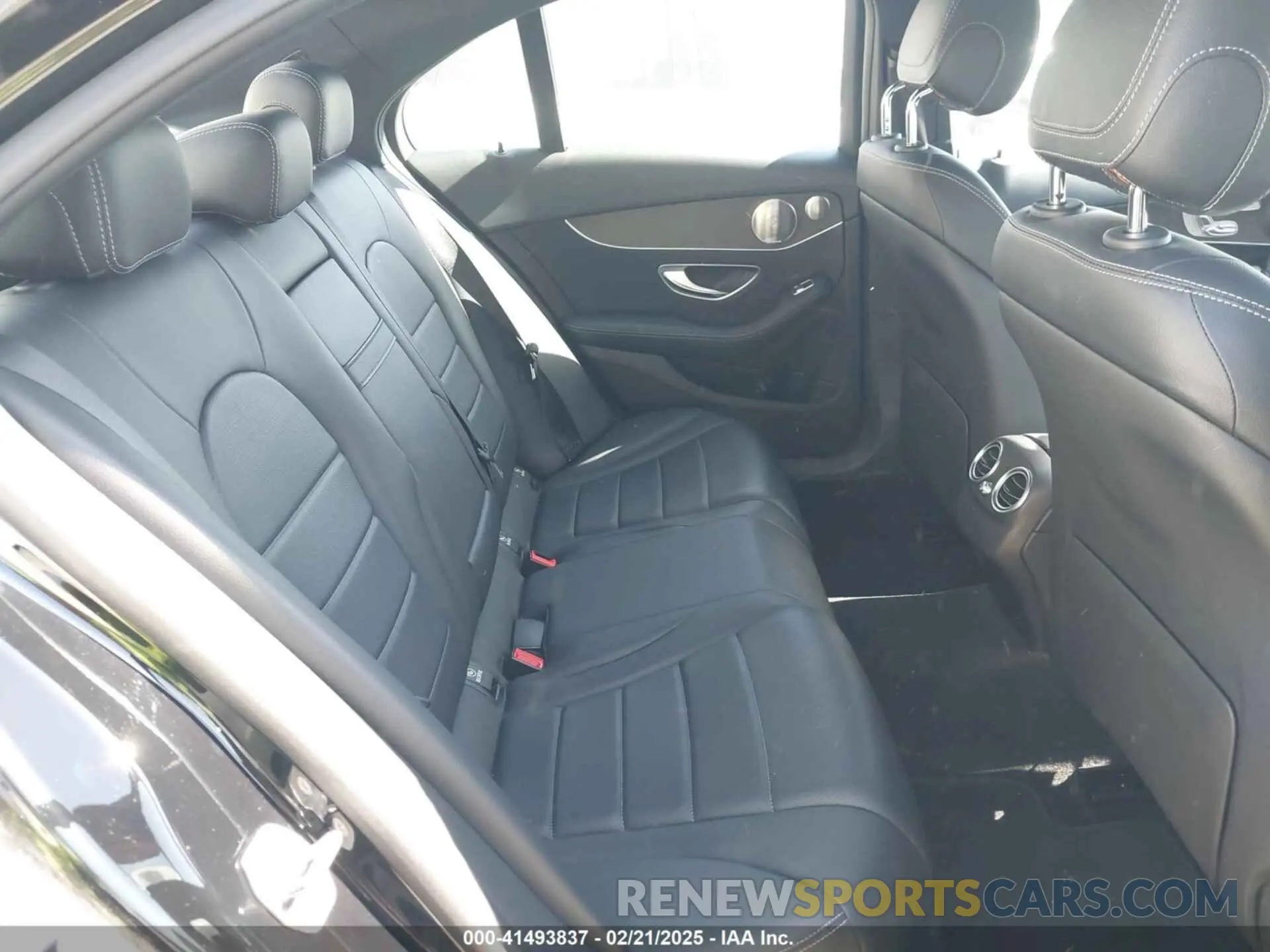 8 Photograph of a damaged car 55SWF8DB9KU316356 MERCEDES-BENZ C 300 2019