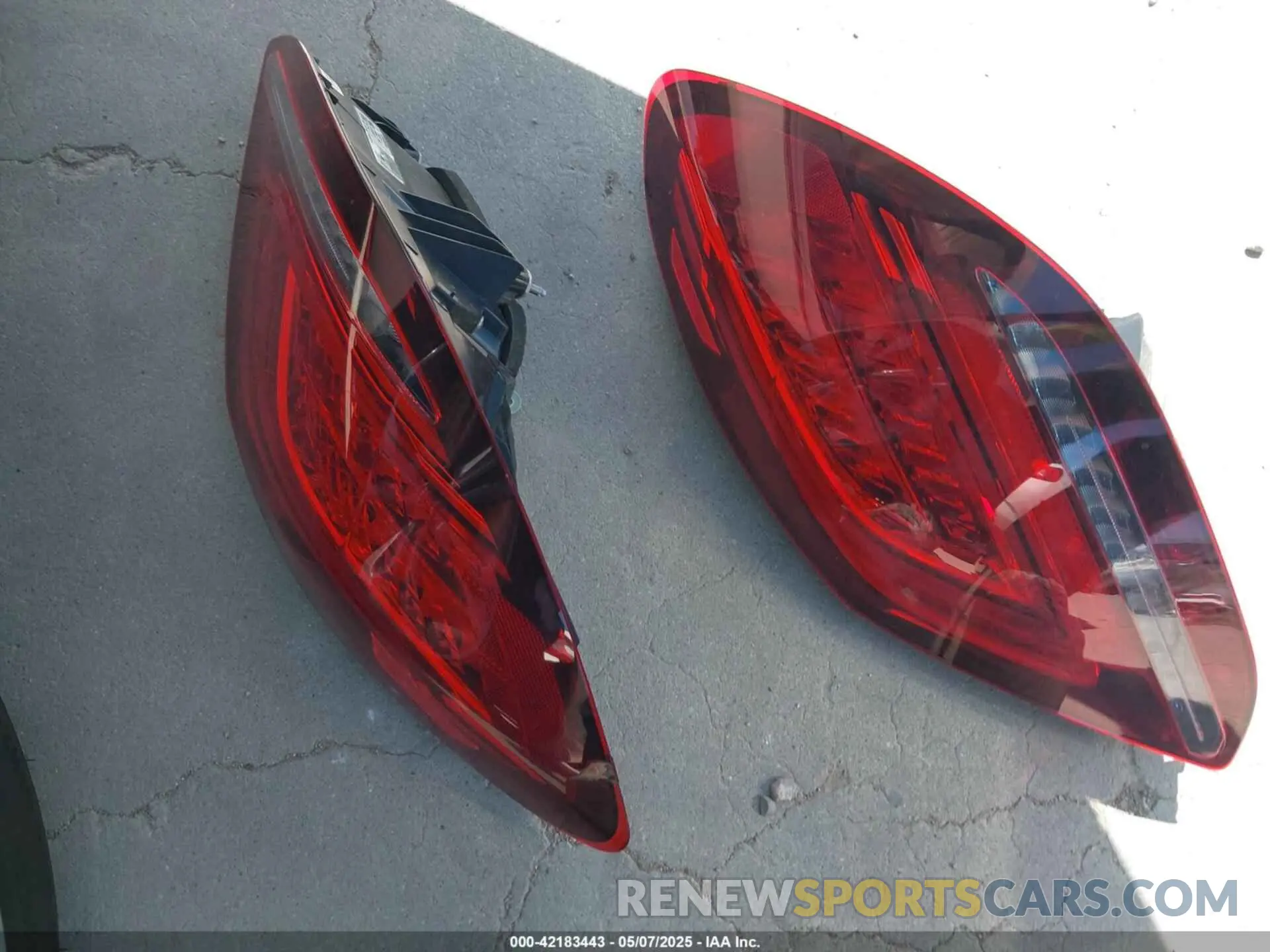 12 Photograph of a damaged car 55SWF8DBXKU298367 MERCEDES-BENZ C 300 2019