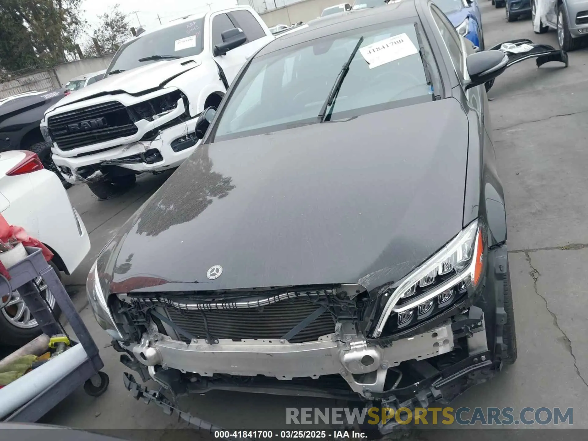 13 Photograph of a damaged car 55SWF8DBXKU303017 MERCEDES-BENZ C 300 2019