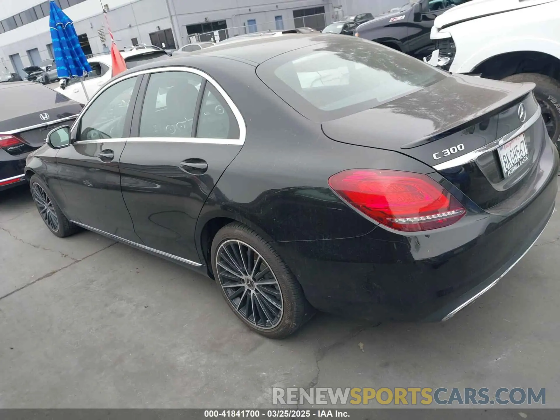3 Photograph of a damaged car 55SWF8DBXKU303017 MERCEDES-BENZ C 300 2019