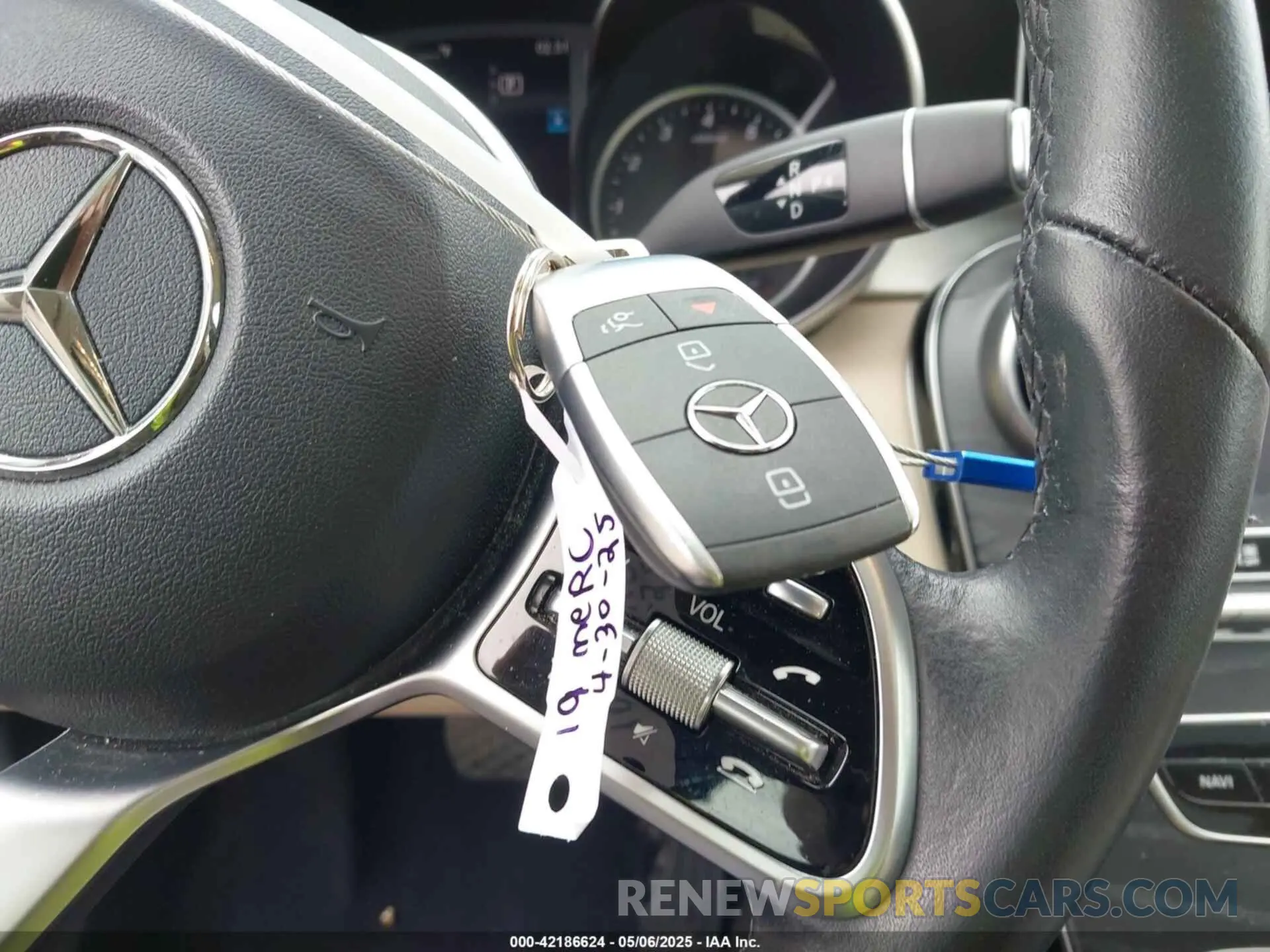 11 Photograph of a damaged car 55SWF8DBXKU315975 MERCEDES-BENZ C 300 2019
