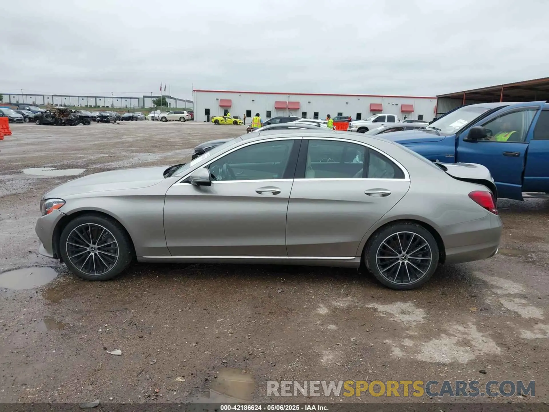 14 Photograph of a damaged car 55SWF8DBXKU315975 MERCEDES-BENZ C 300 2019