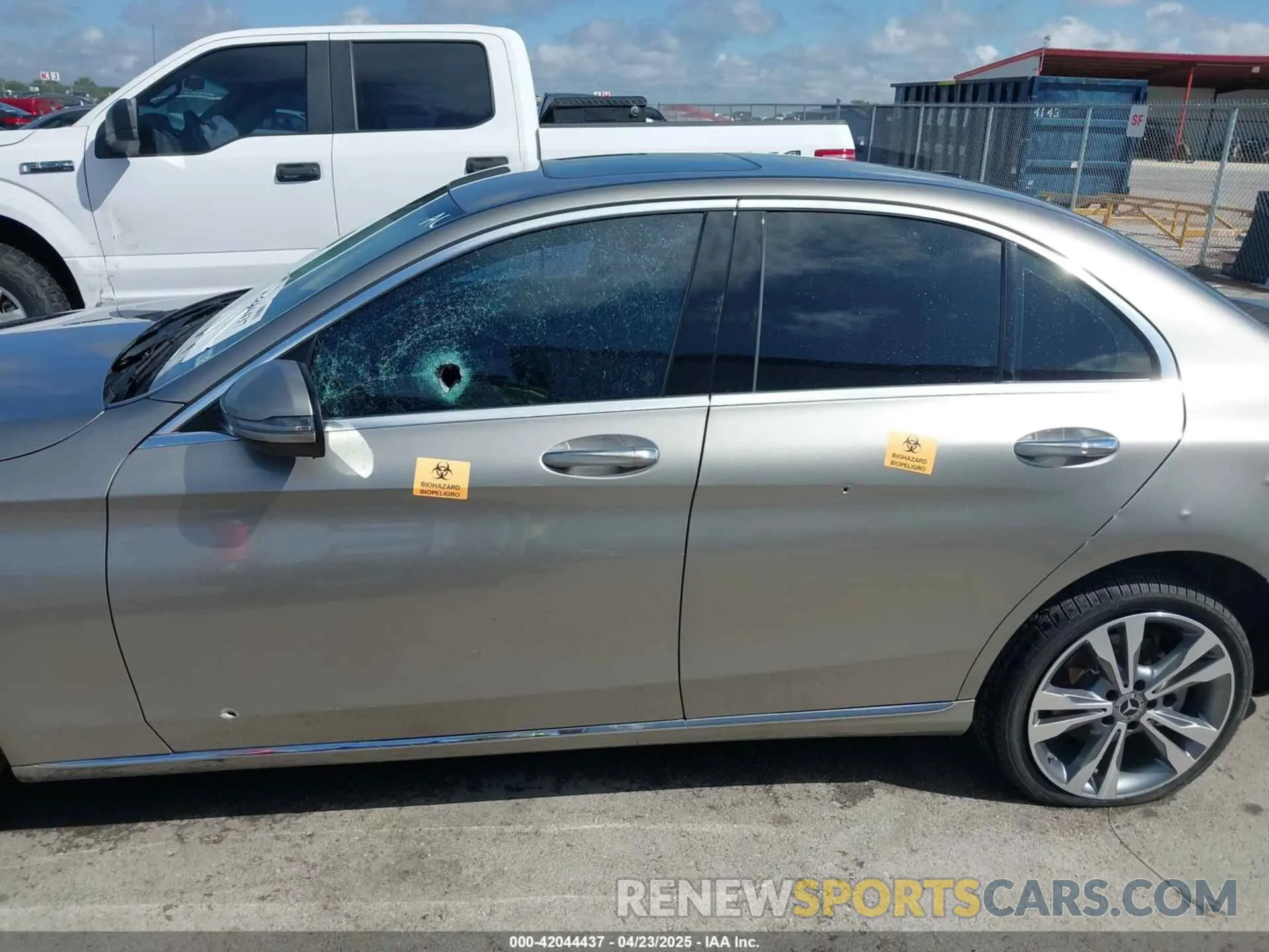 14 Photograph of a damaged car 55SWF8EB0KU314445 MERCEDES-BENZ C 300 2019