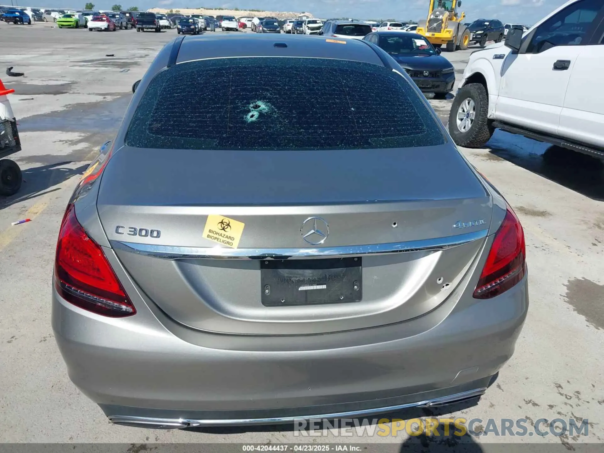 18 Photograph of a damaged car 55SWF8EB0KU314445 MERCEDES-BENZ C 300 2019