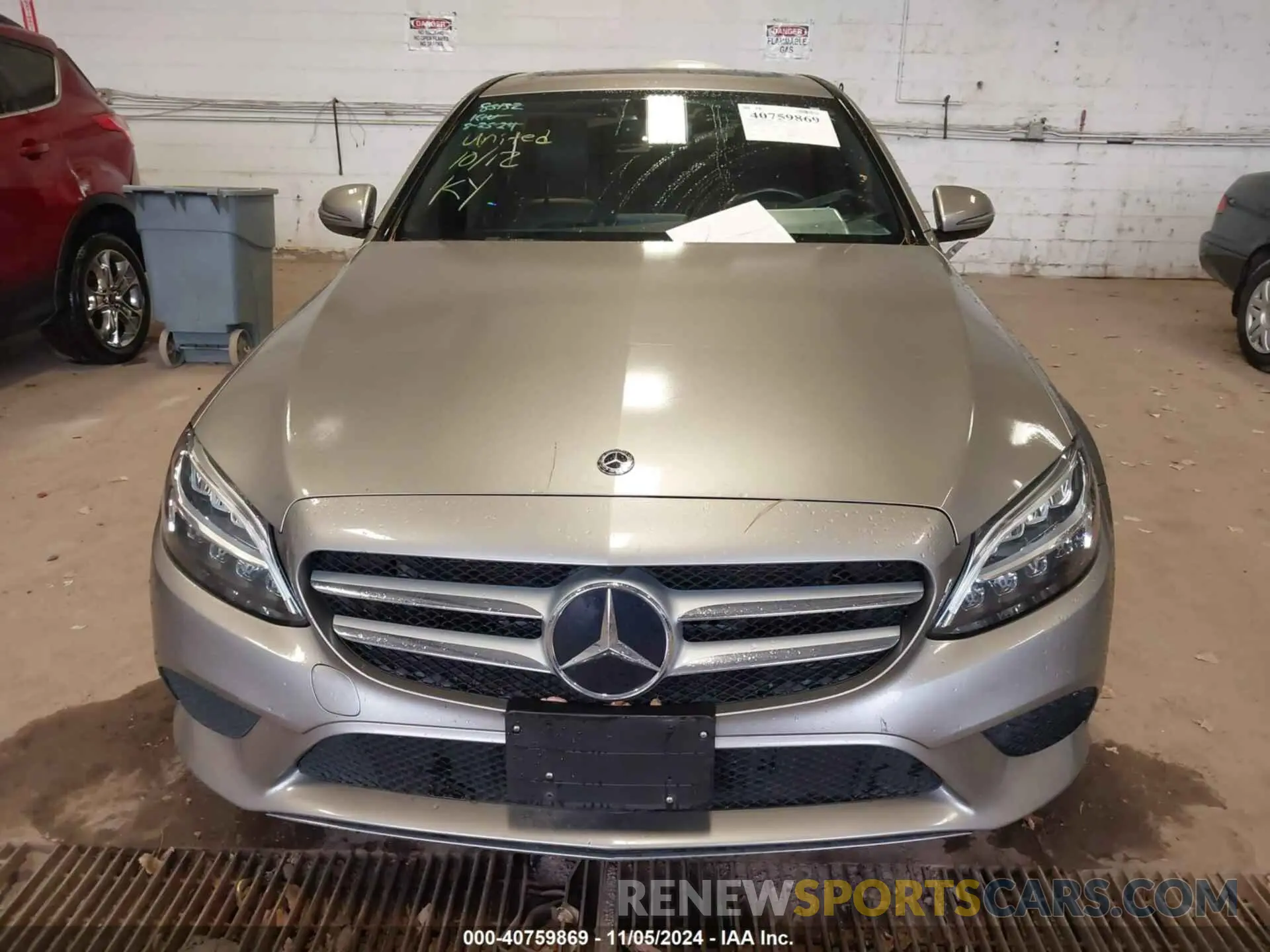 13 Photograph of a damaged car 55SWF8EB2KU293484 MERCEDES-BENZ C 300 2019