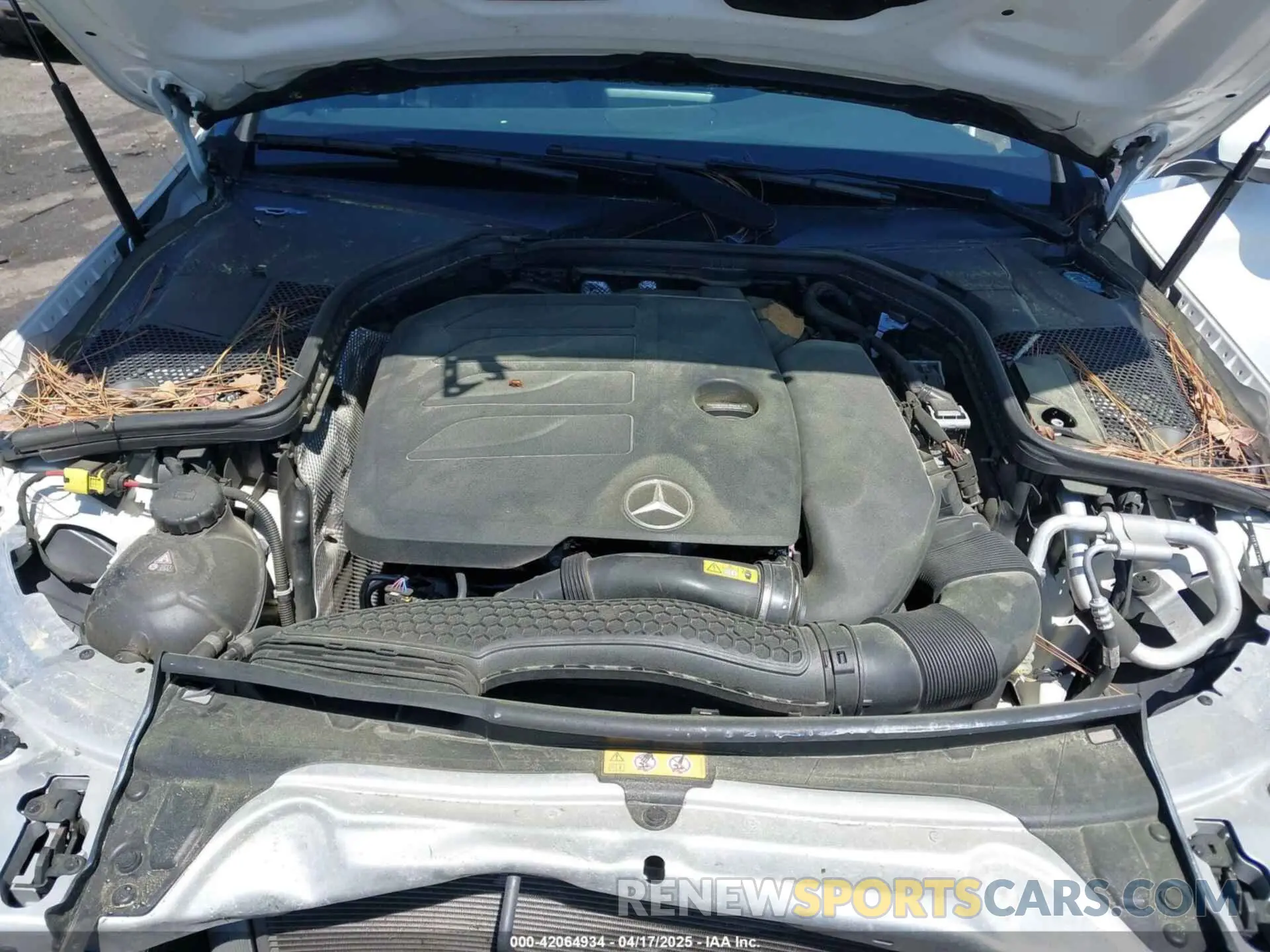 10 Photograph of a damaged car 55SWF8EB3KU297396 MERCEDES-BENZ C 300 2019