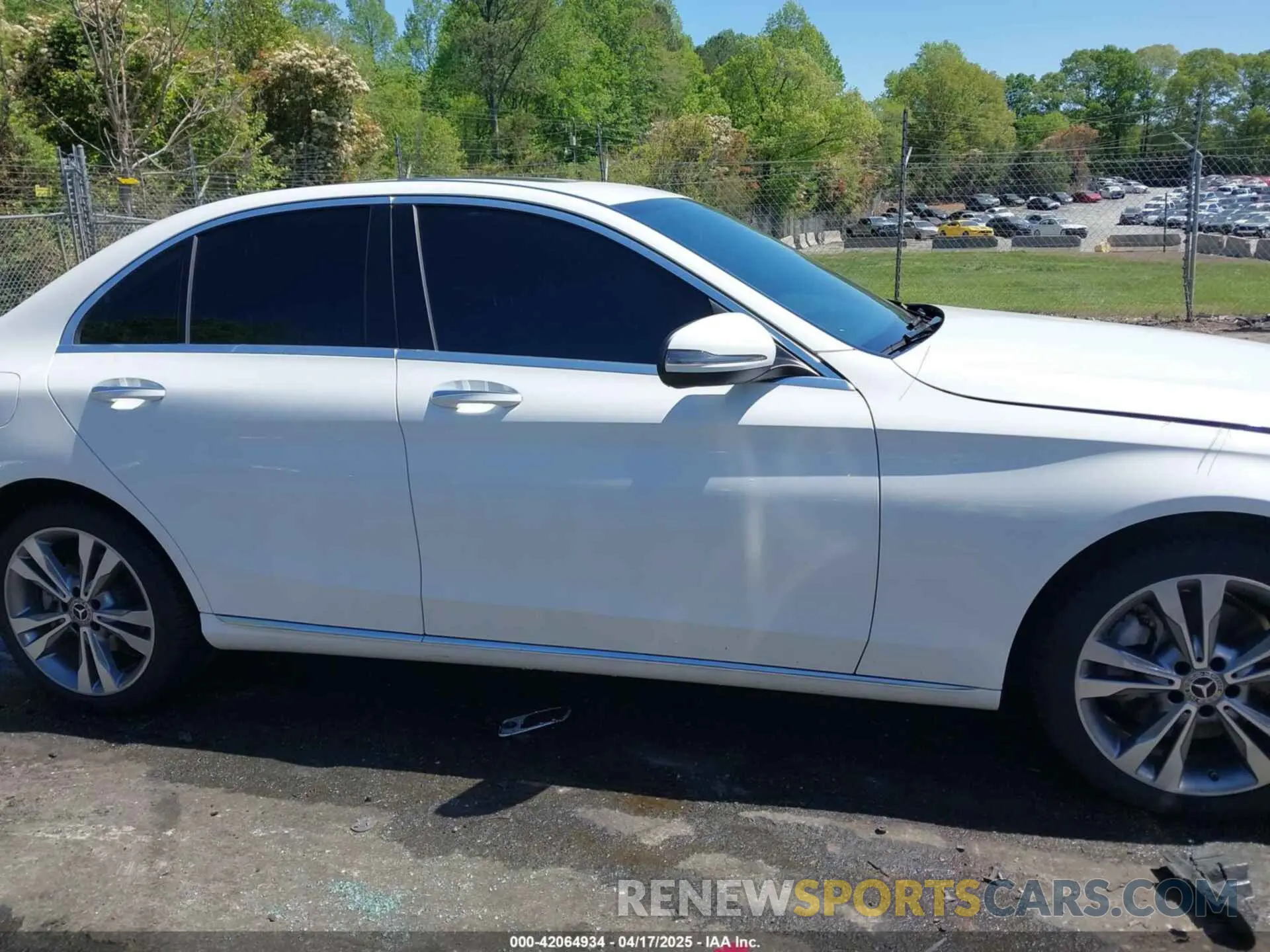 13 Photograph of a damaged car 55SWF8EB3KU297396 MERCEDES-BENZ C 300 2019